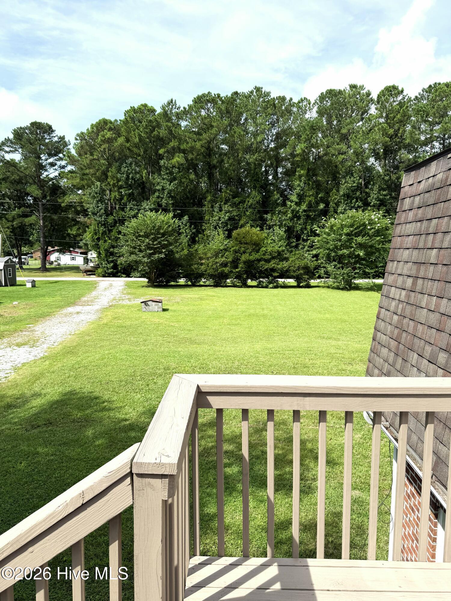 104 Croatan Drive Property Photo 2