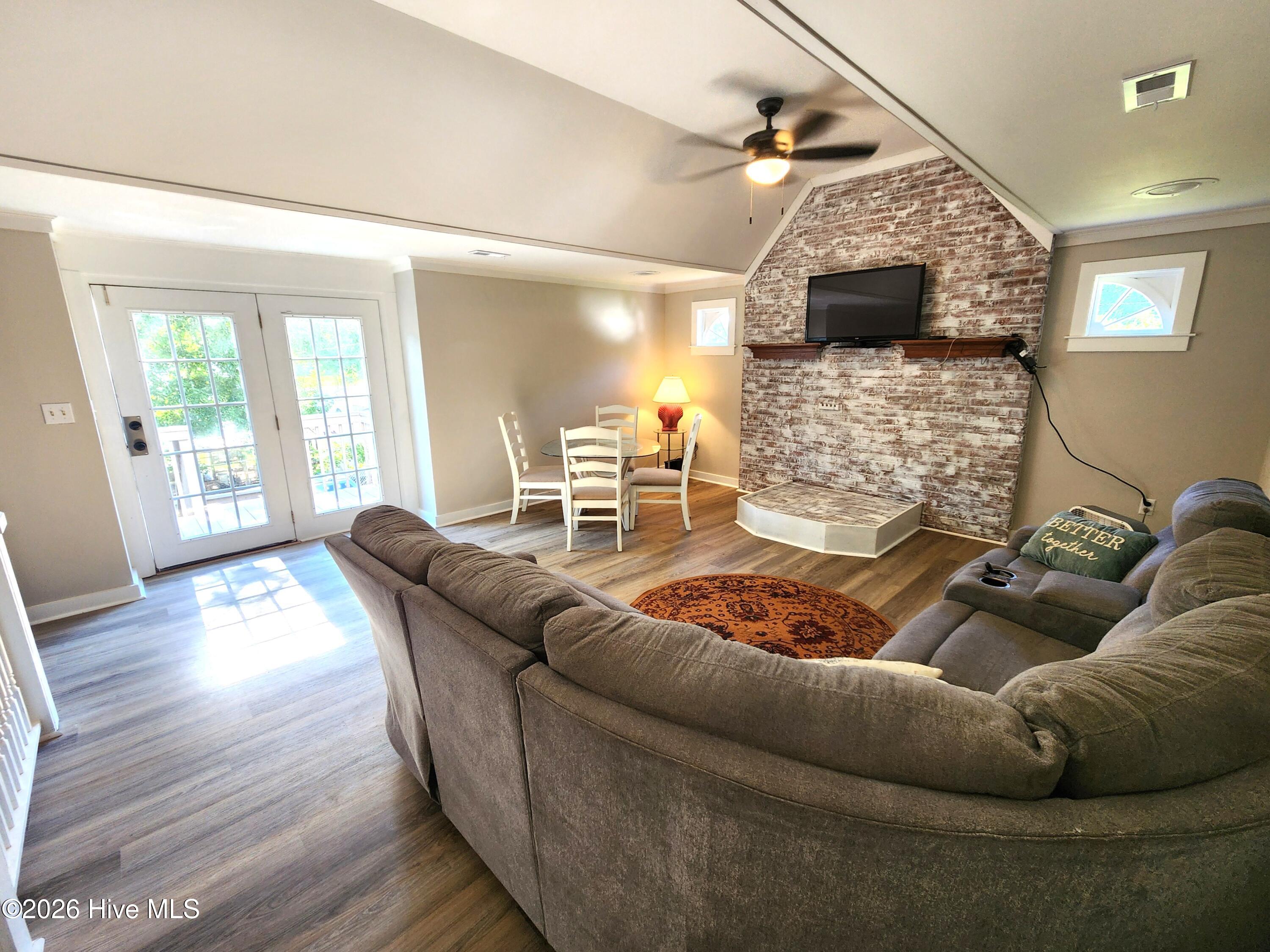 104 Croatan Drive Property Photo 24