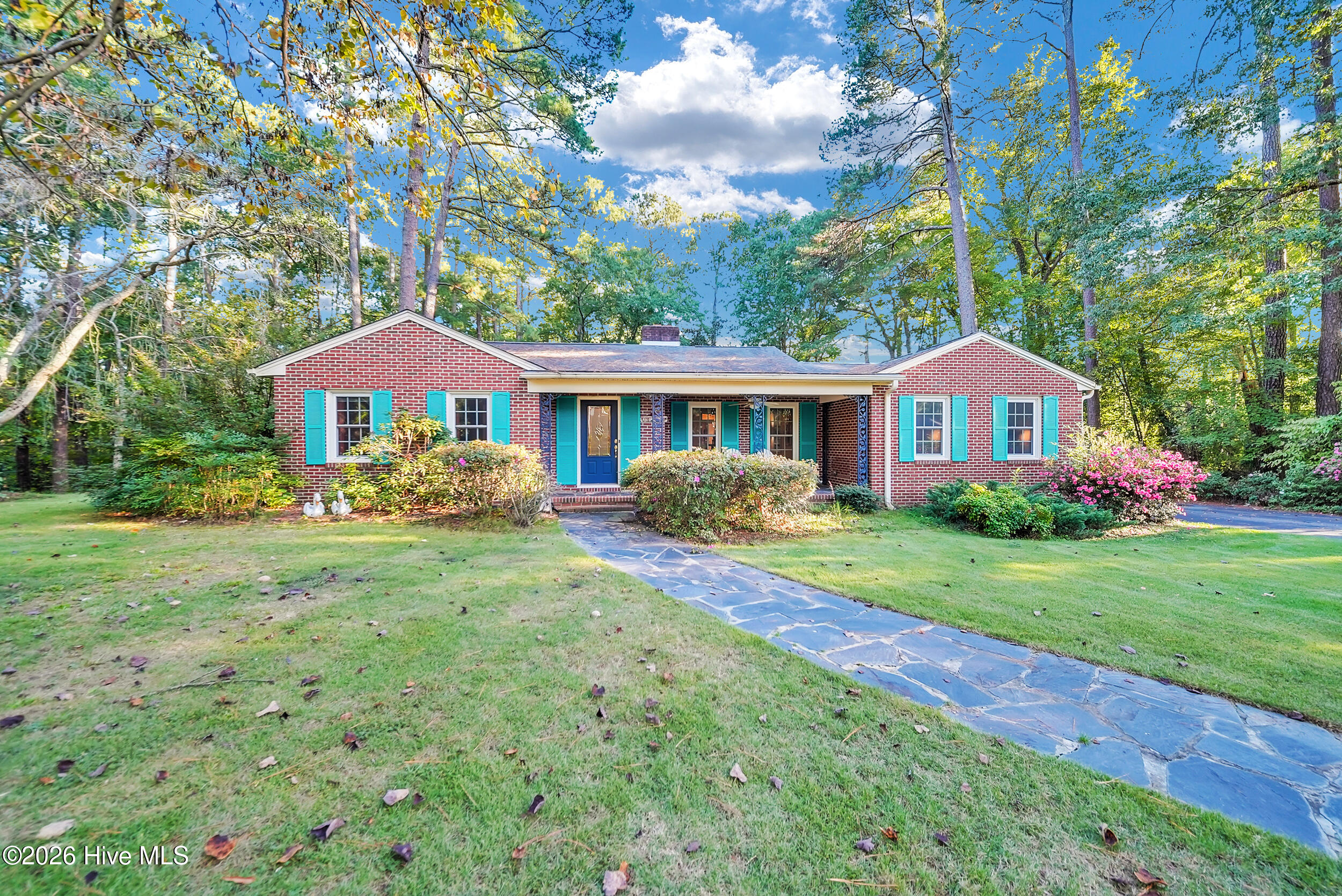 6 Lee Lane Property Photo 2