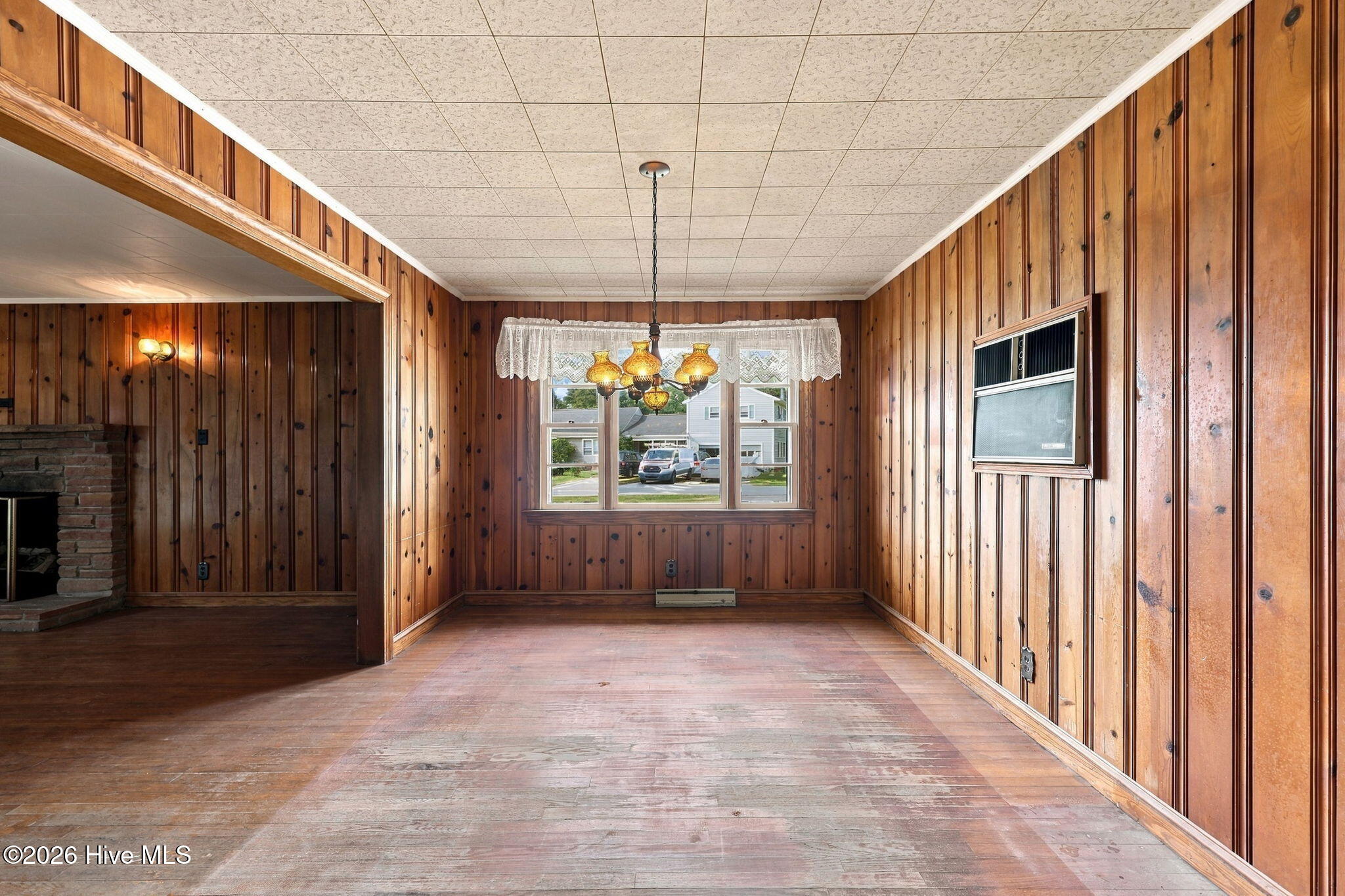 105 Sherwood Boulevard Property Photo 14