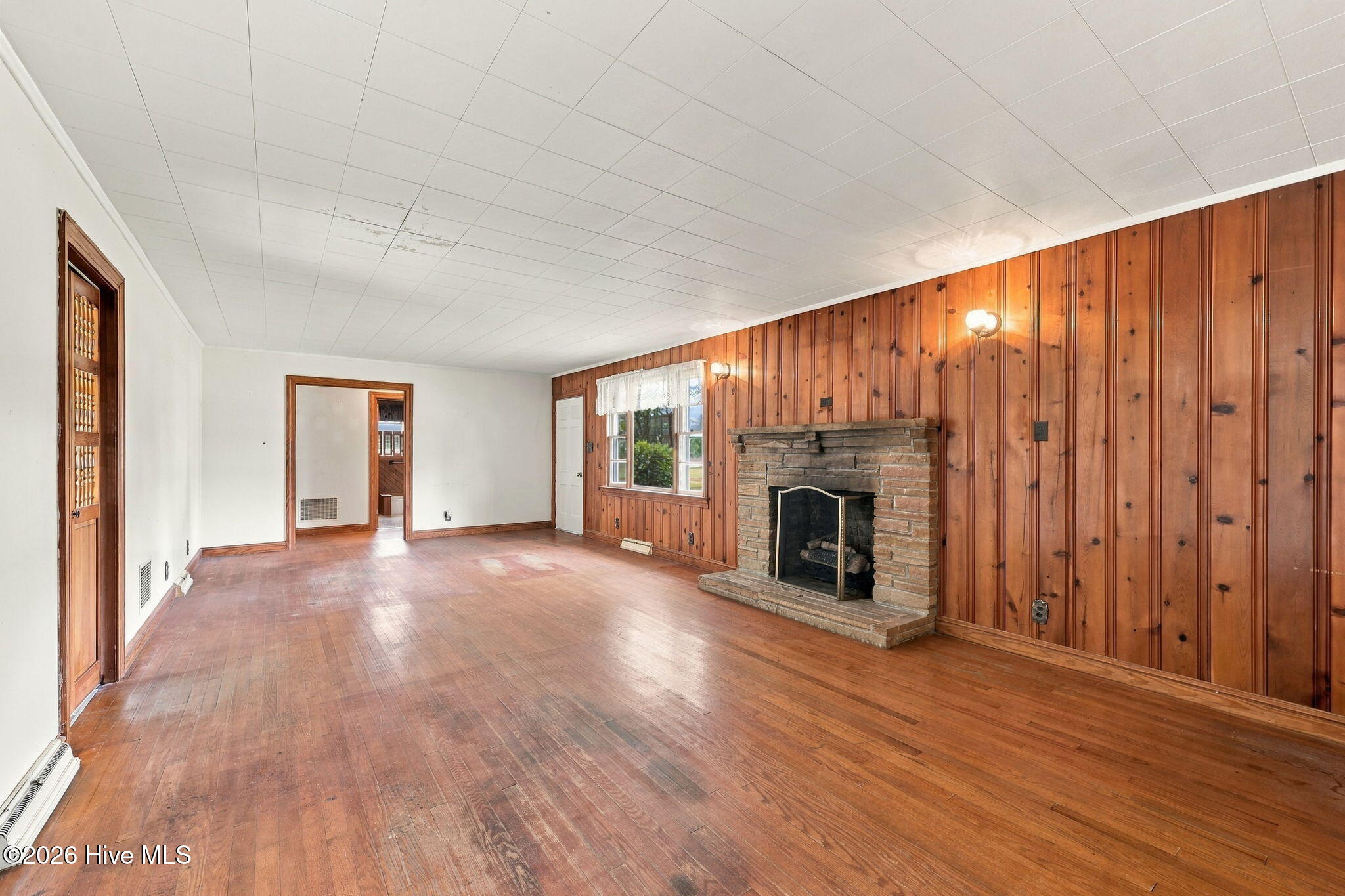 105 Sherwood Boulevard Property Photo 23