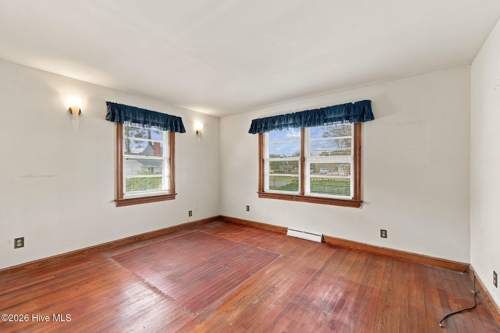 105 Sherwood Boulevard Property Photo 27