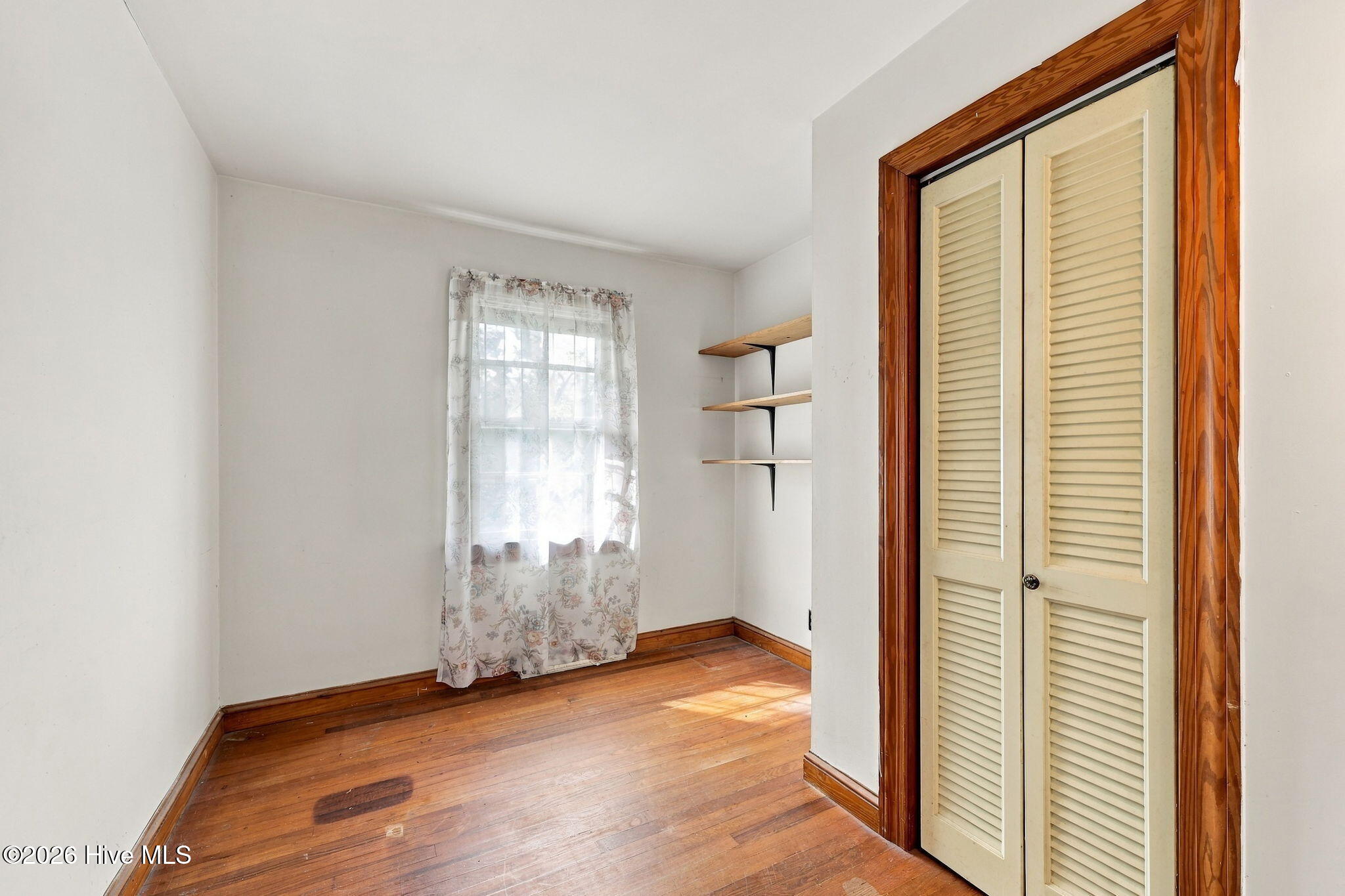 105 Sherwood Boulevard Property Photo 28