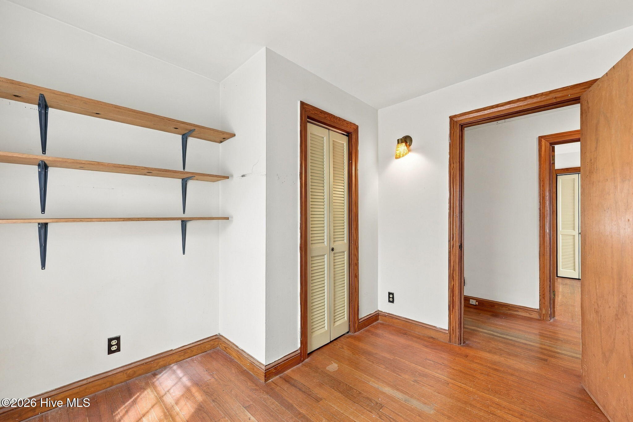 105 Sherwood Boulevard Property Photo 29