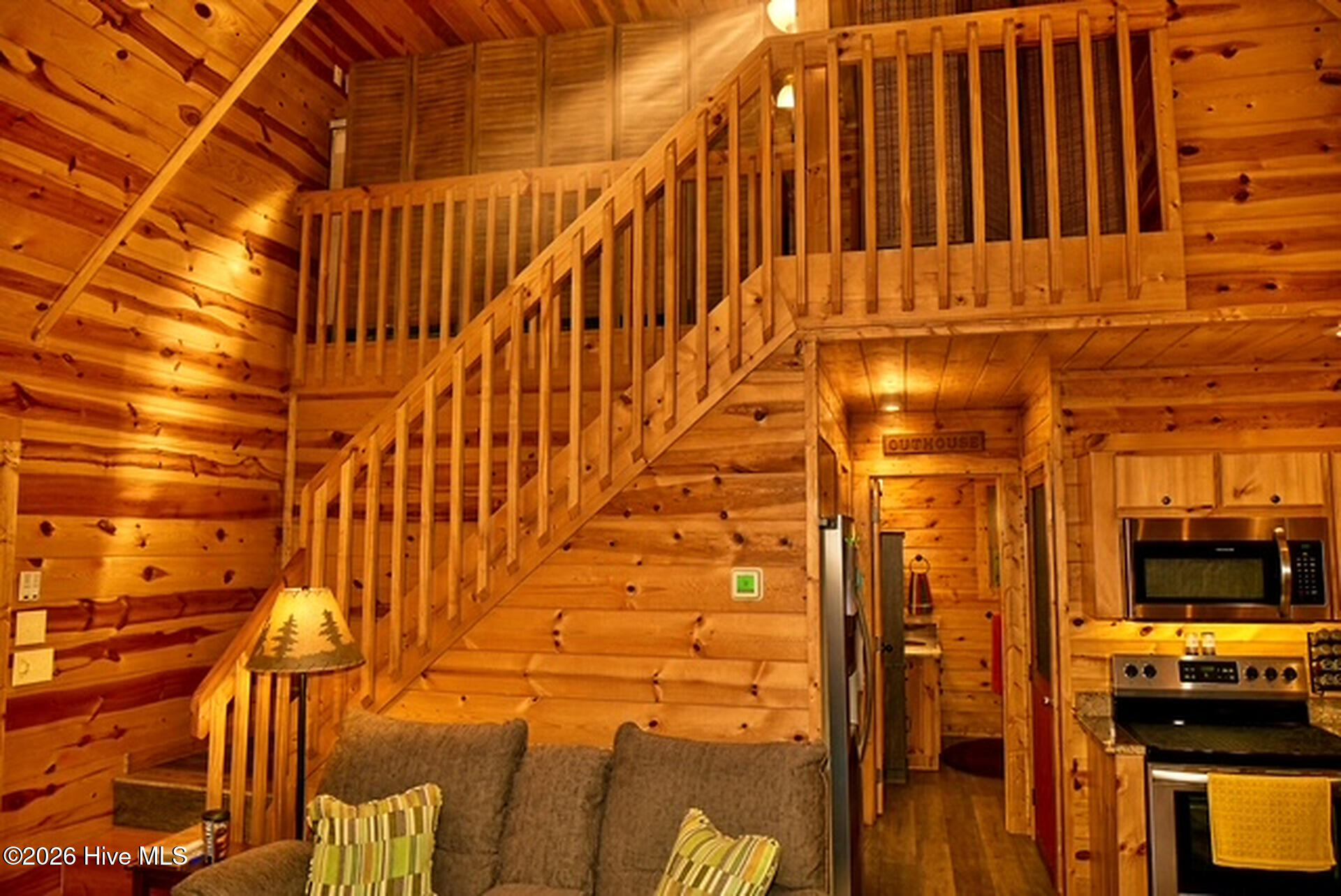 85 Travelers Trail Property Photo 5