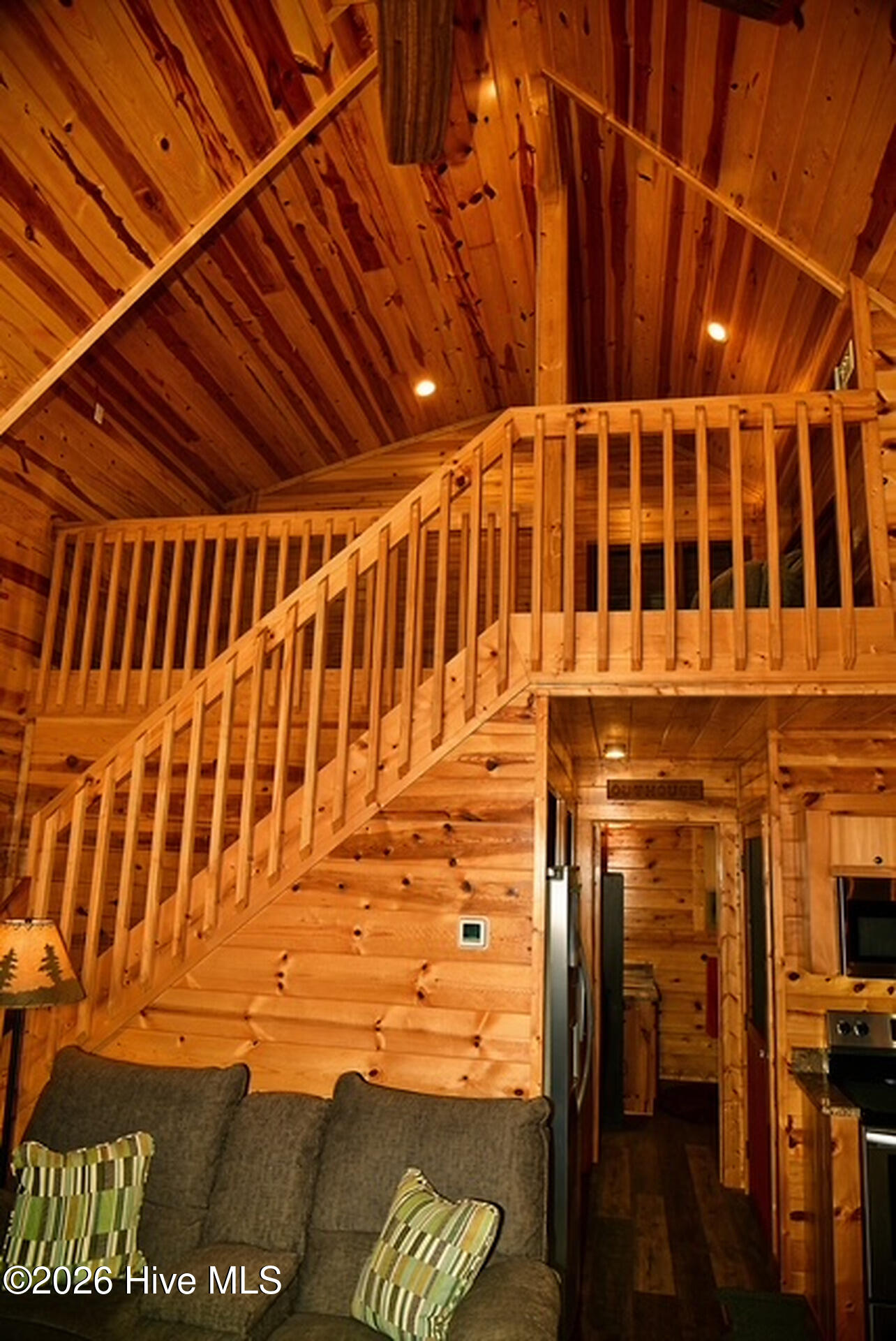 85 Travelers Trail Property Photo 8