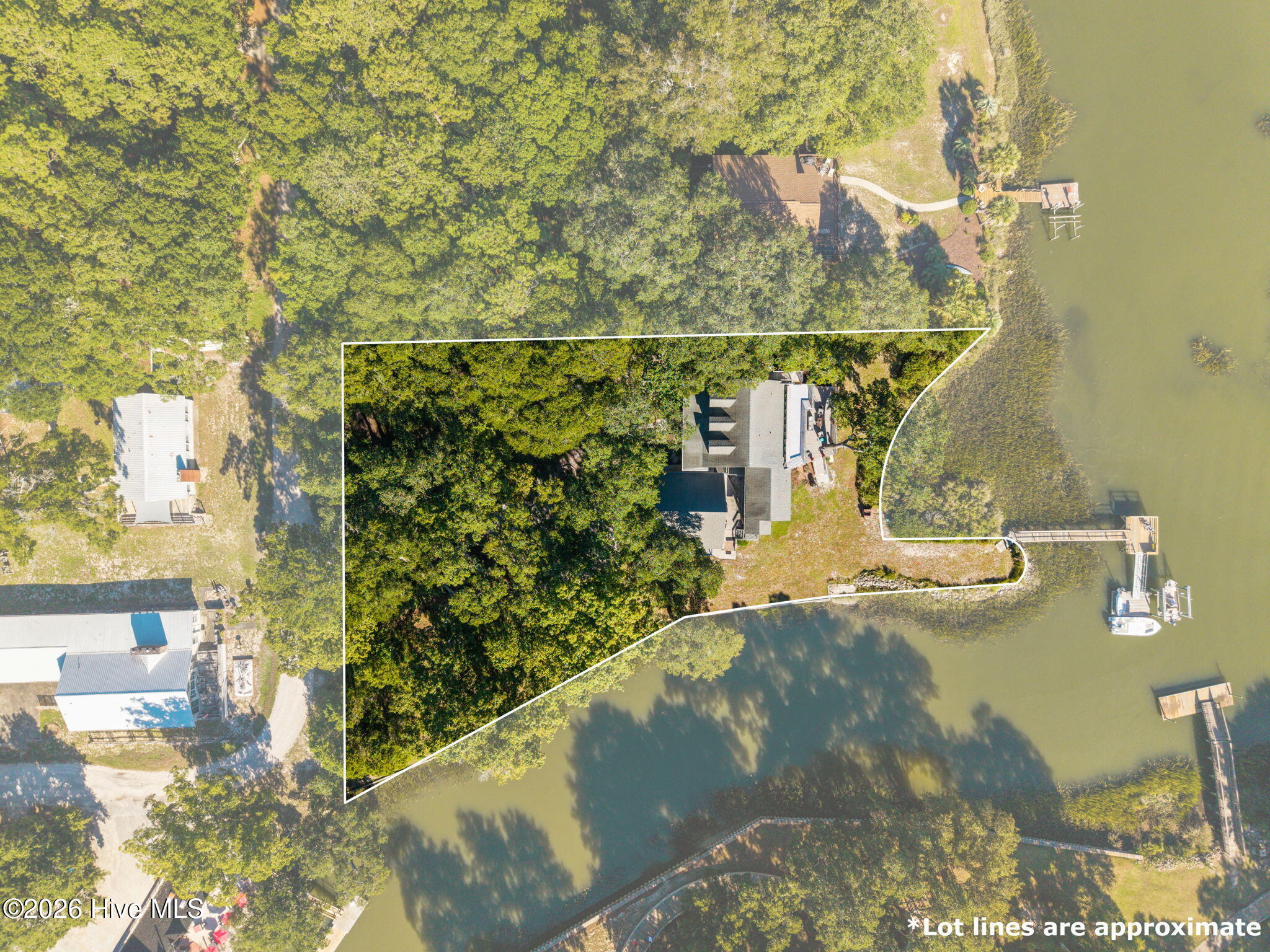 104 Hickory Street Property Photo 3