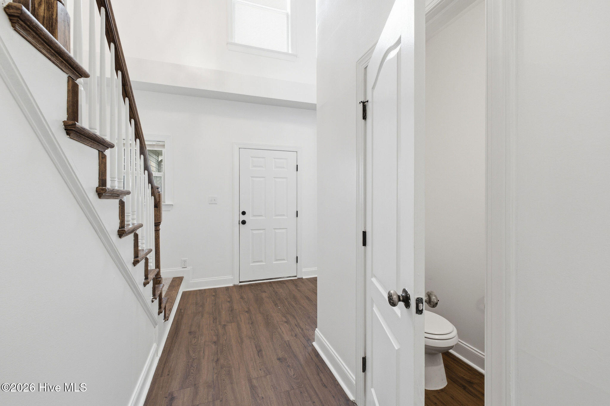 8017 Battle Street Property Photo 5