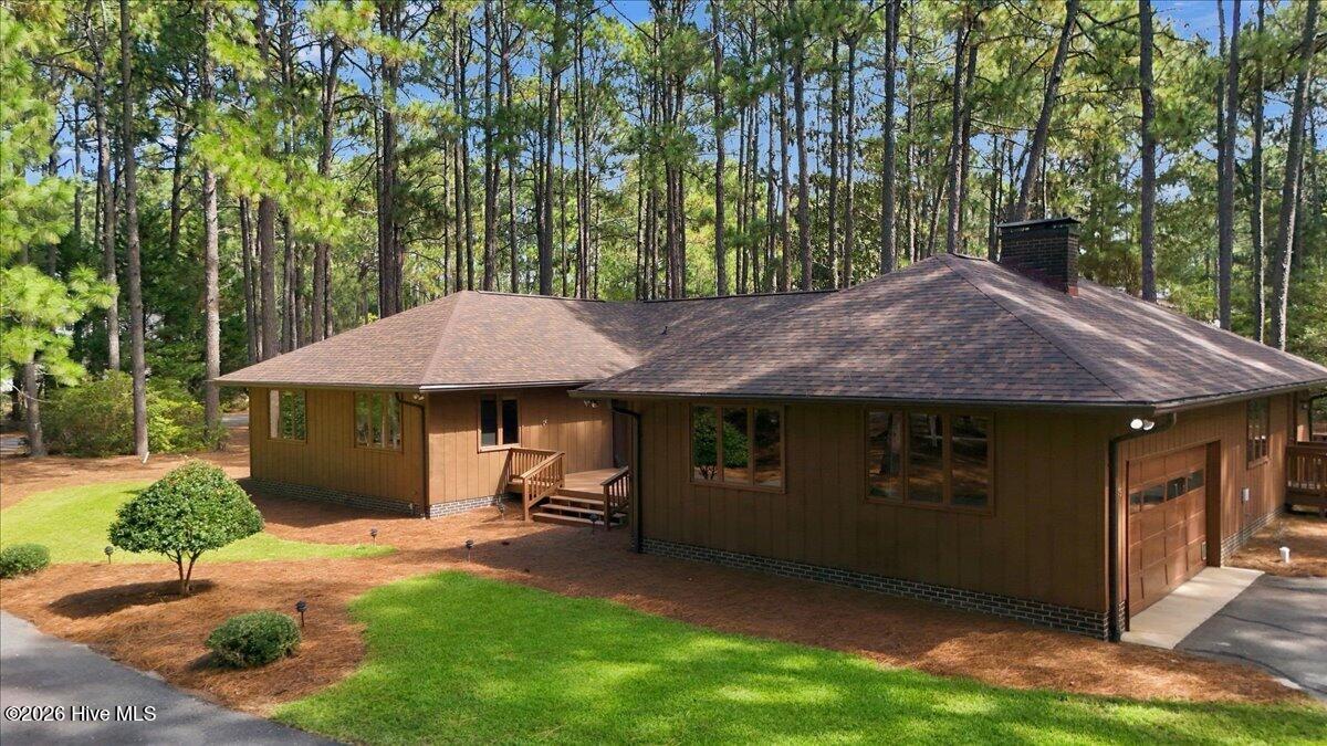 375 Swoope Drive Property Photo 5