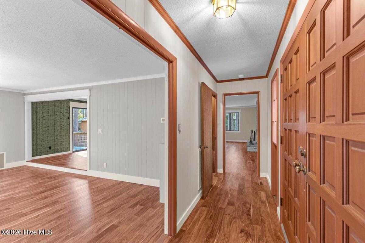 375 Swoope Drive Property Photo 8