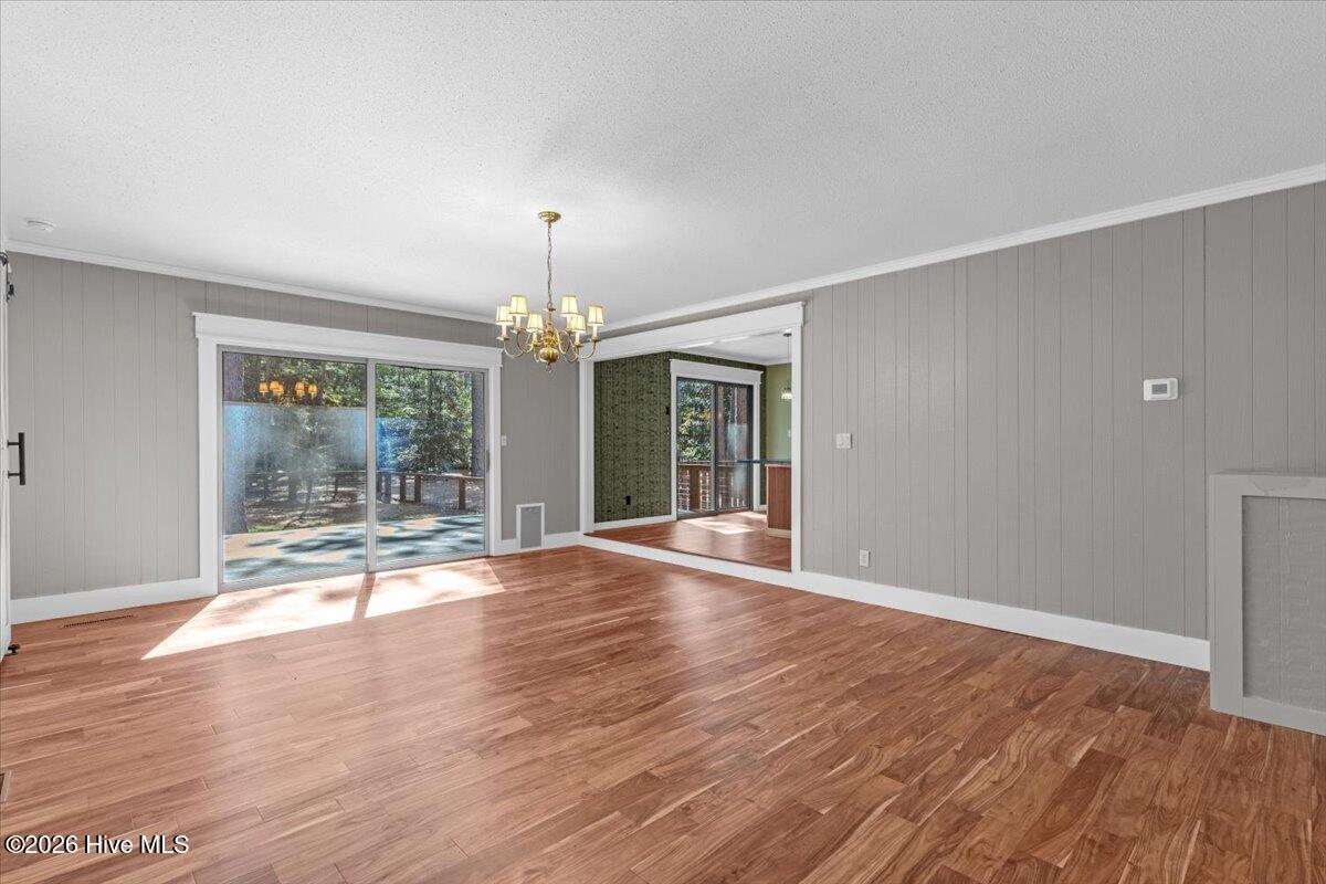 375 Swoope Drive Property Photo 10