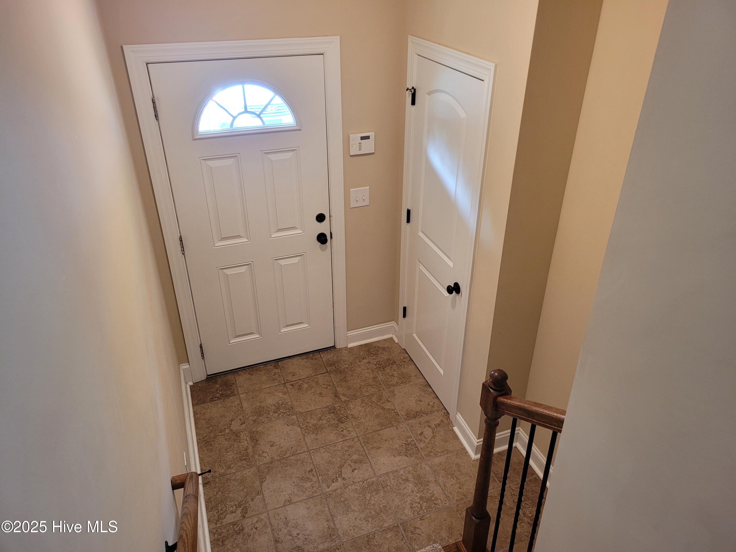 1913 Covengton Way 203 Property Photo 4