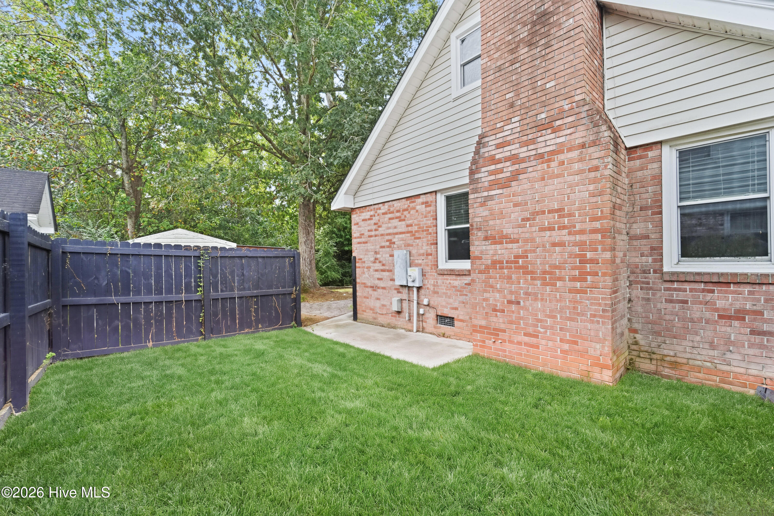 104 King Richard Court Property Photo 30