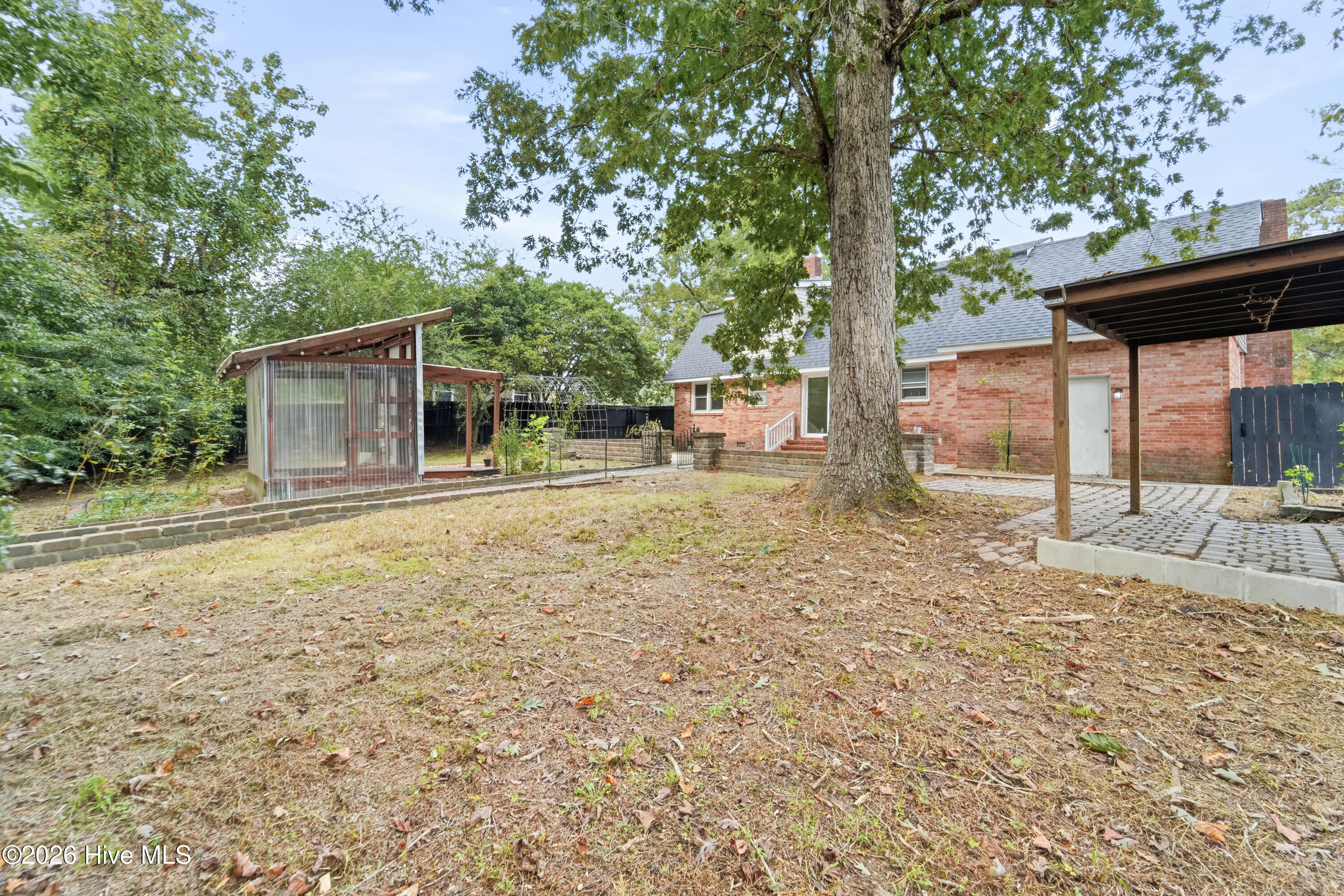 104 King Richard Court Property Photo 43
