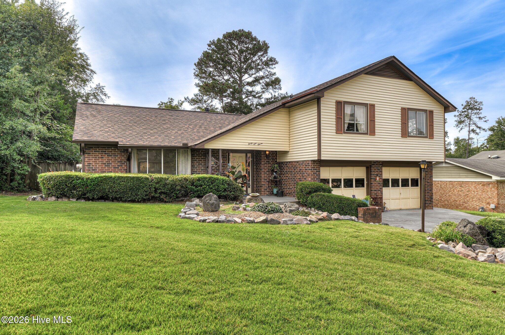 3111 Fieldstone Circle Property Photo 3
