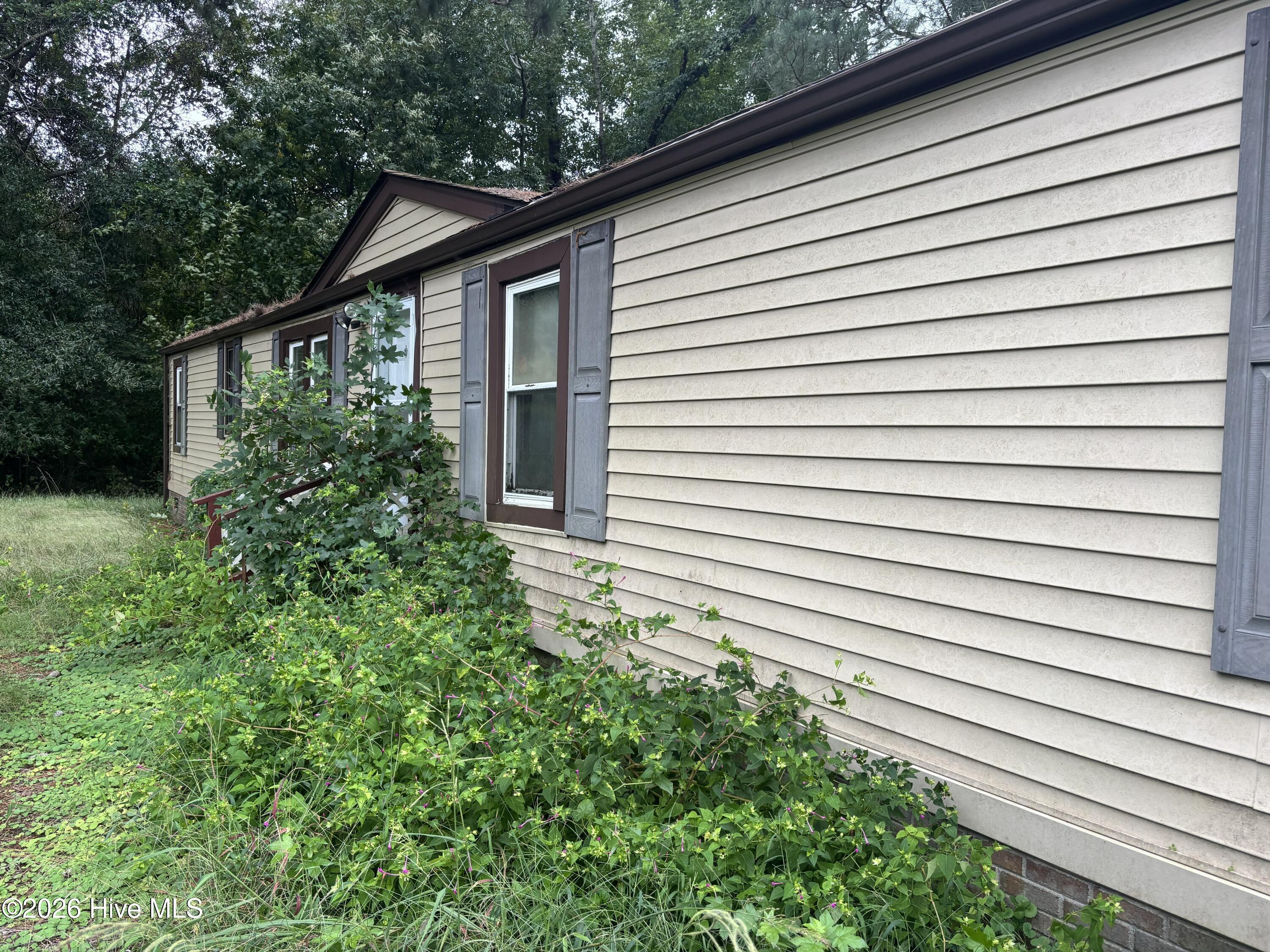 213 S Railroad Street Property Photo 3