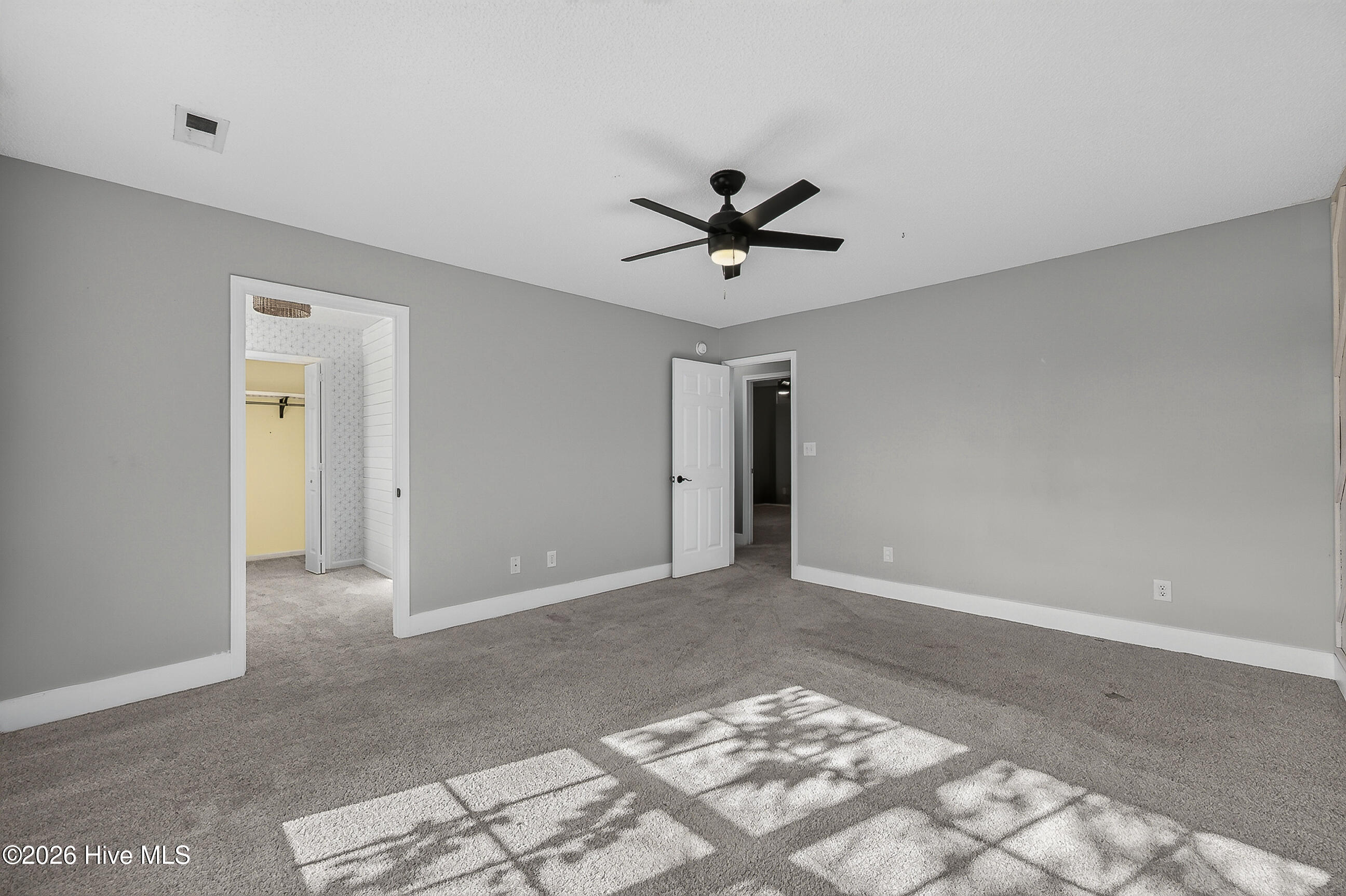 211 Bishopsgate Property Photo 32