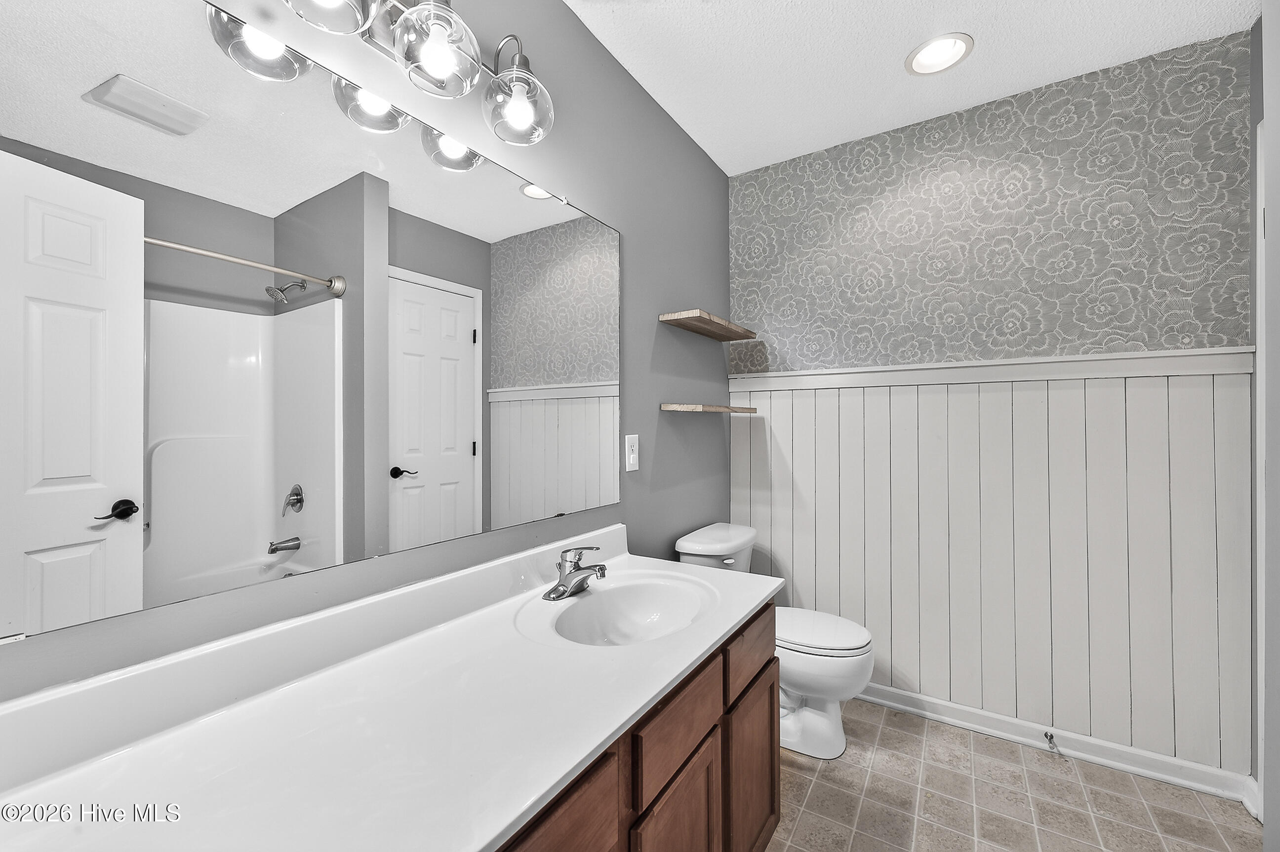 211 Bishopsgate Property Photo 34