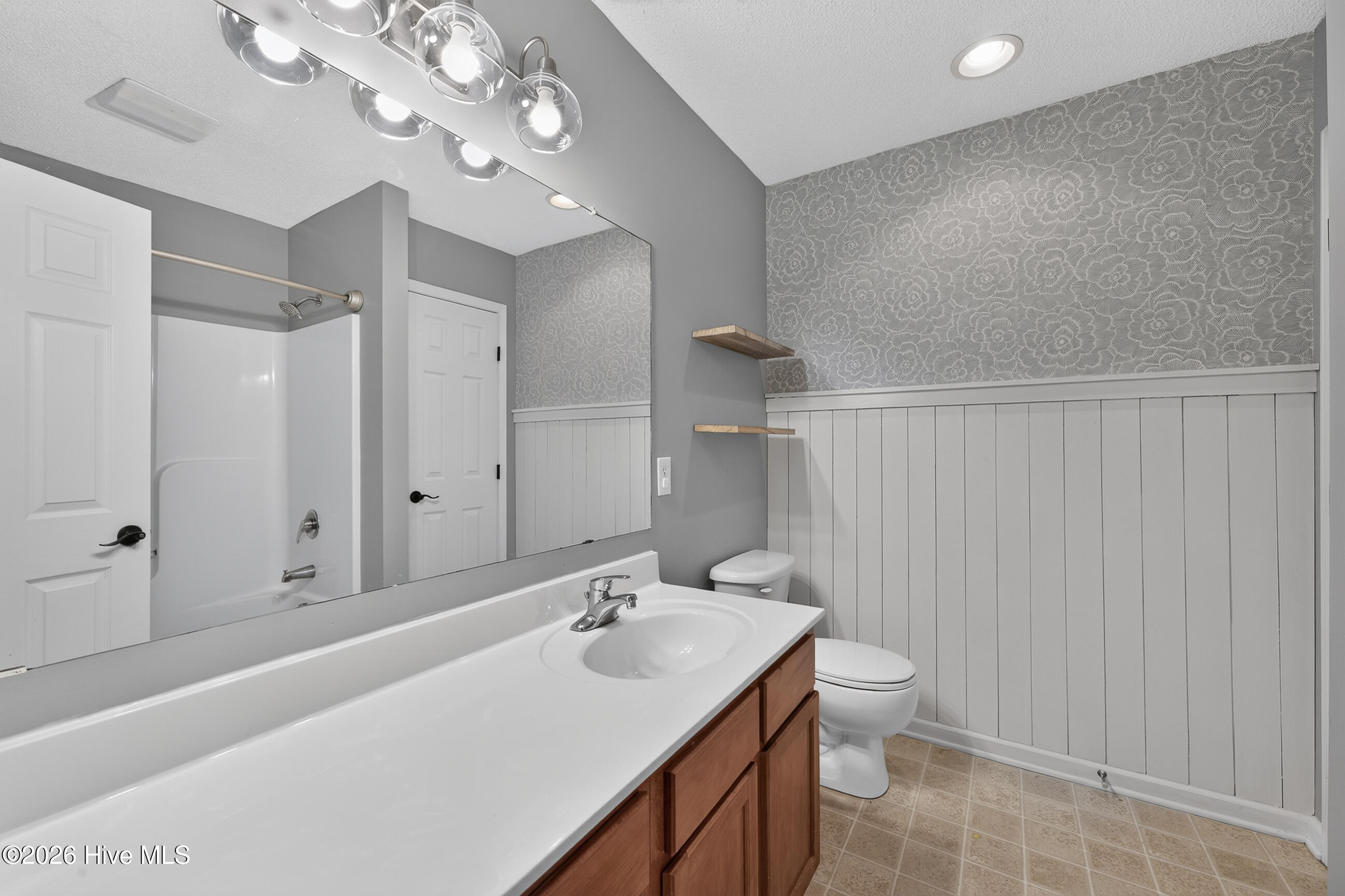 211 Bishopsgate Property Photo 35