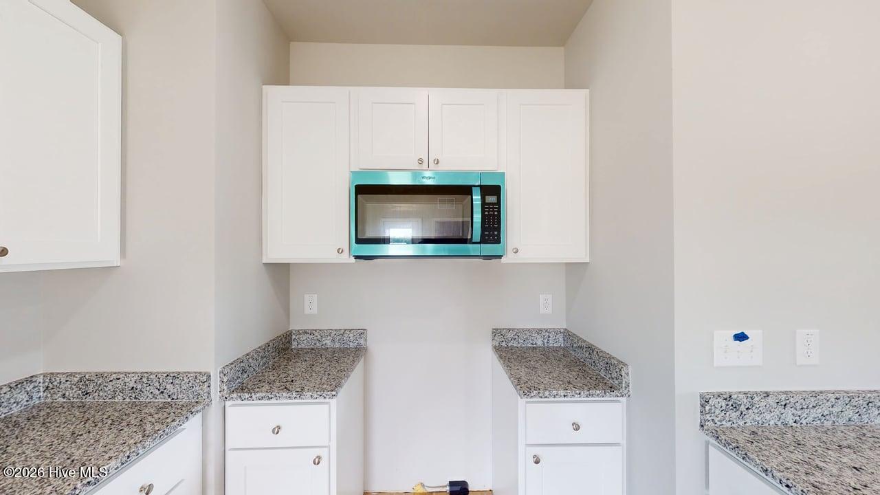 109 Berkeley Place Property Photo 10