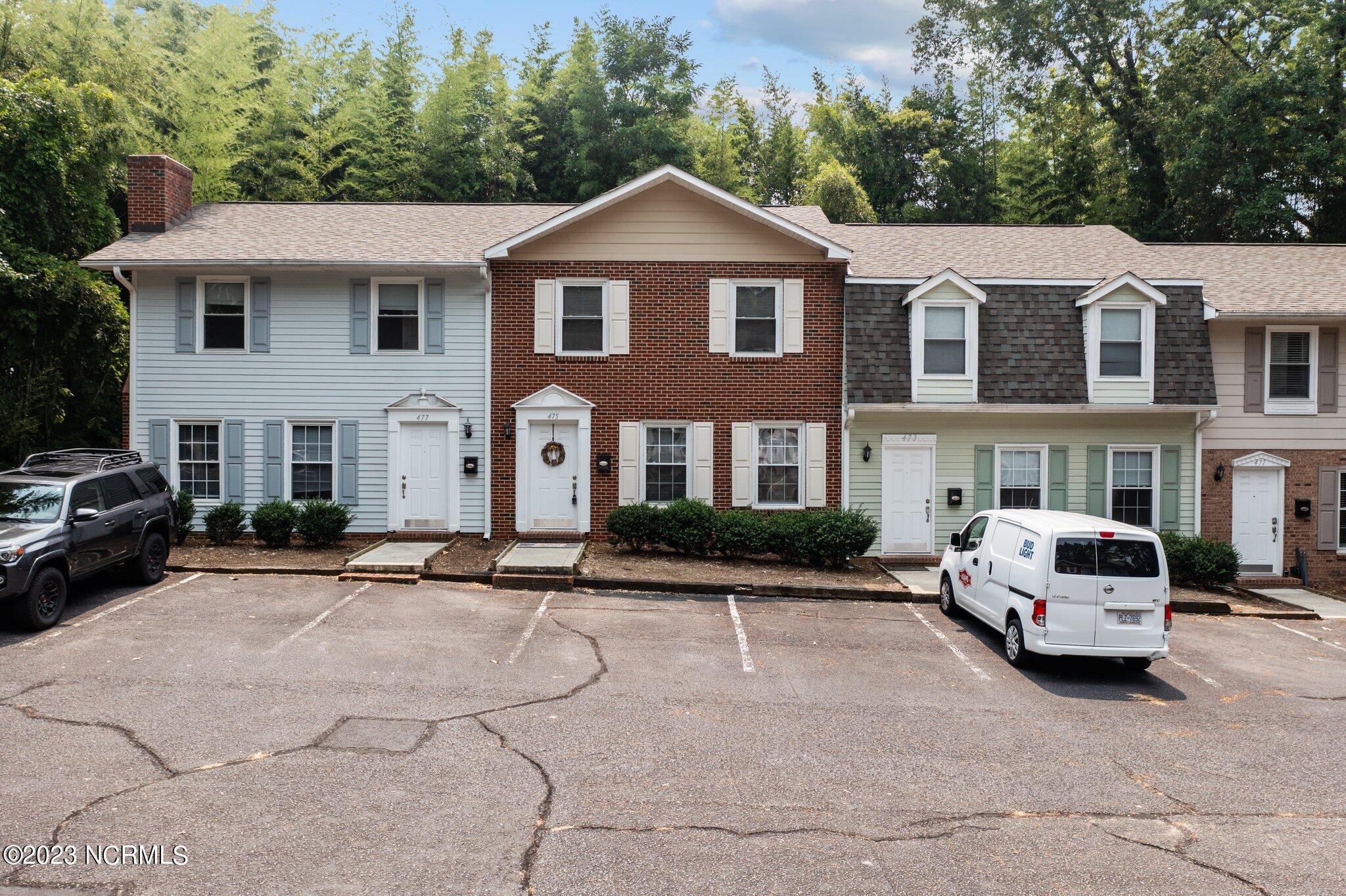 475 N Ashe Street Property Photo 1