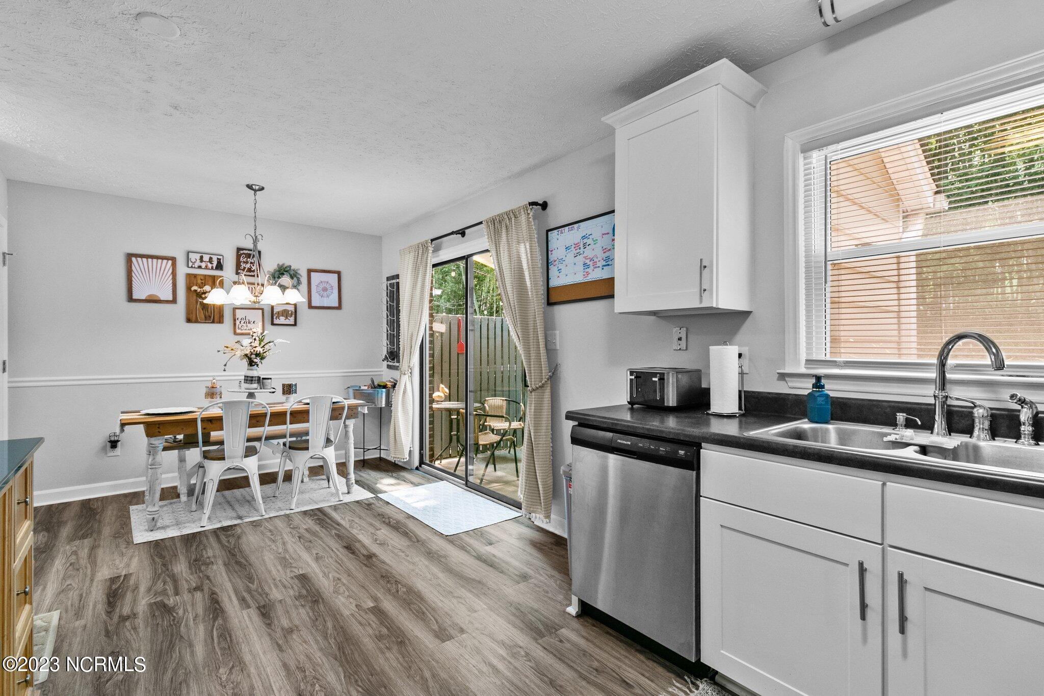 475 N Ashe Street Property Photo 10