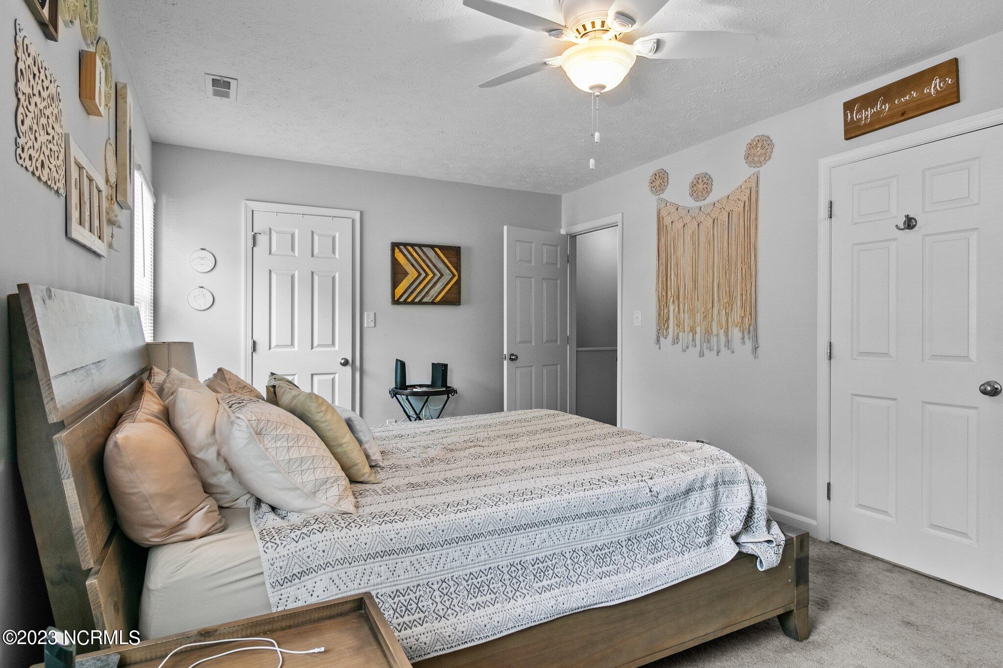 475 N Ashe Street Property Photo 15