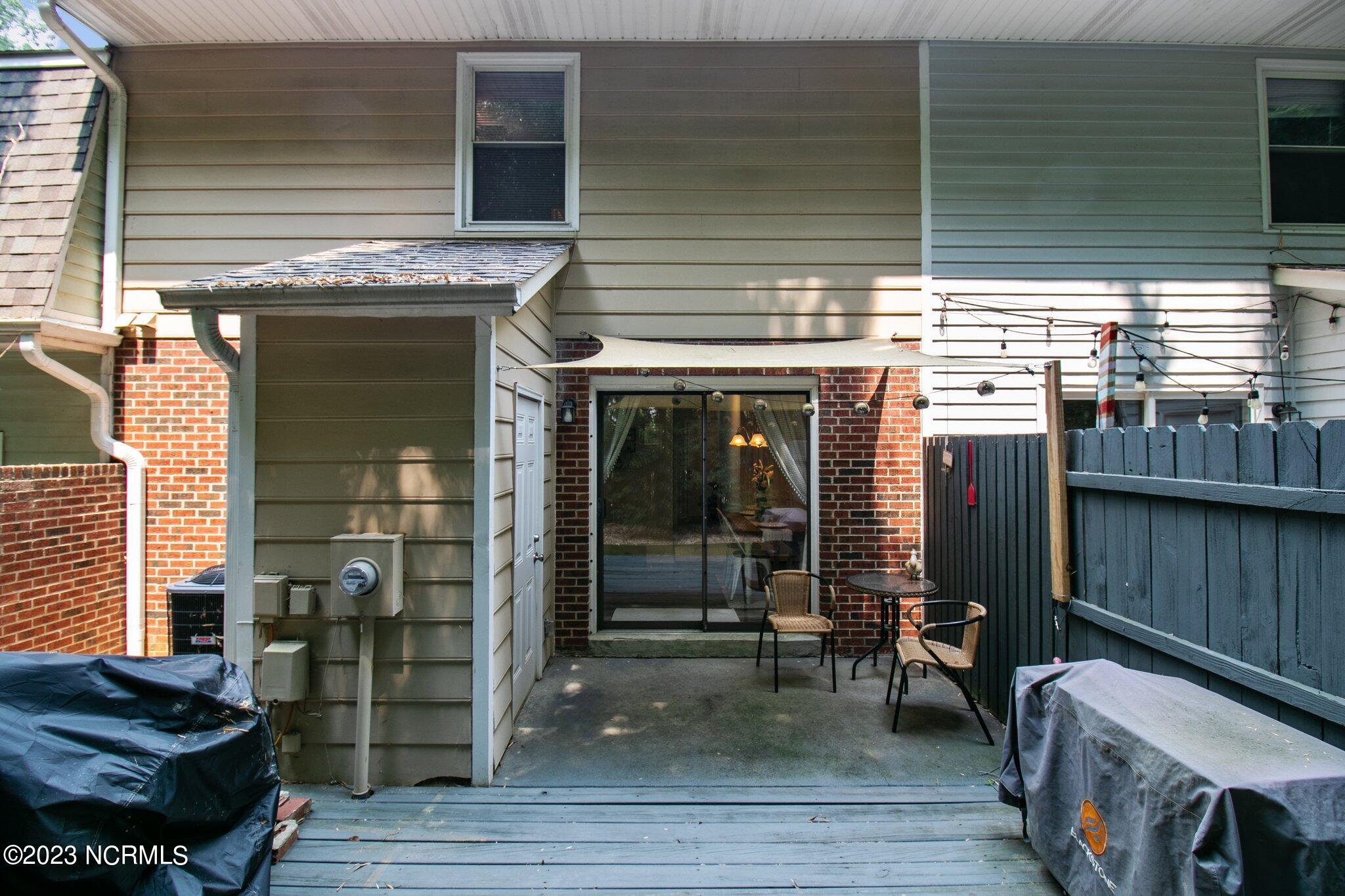 475 N Ashe Street Property Photo 22