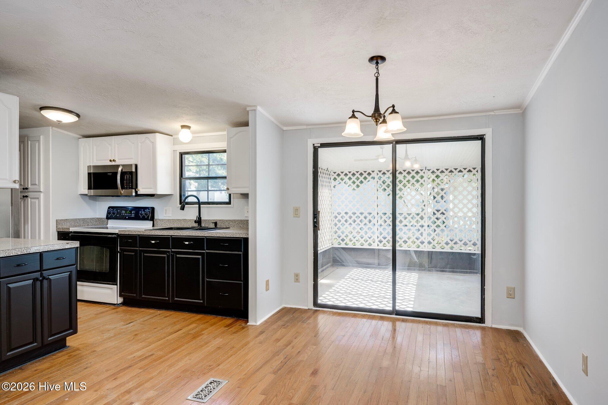 501 Deneb Drive Property Photo 9