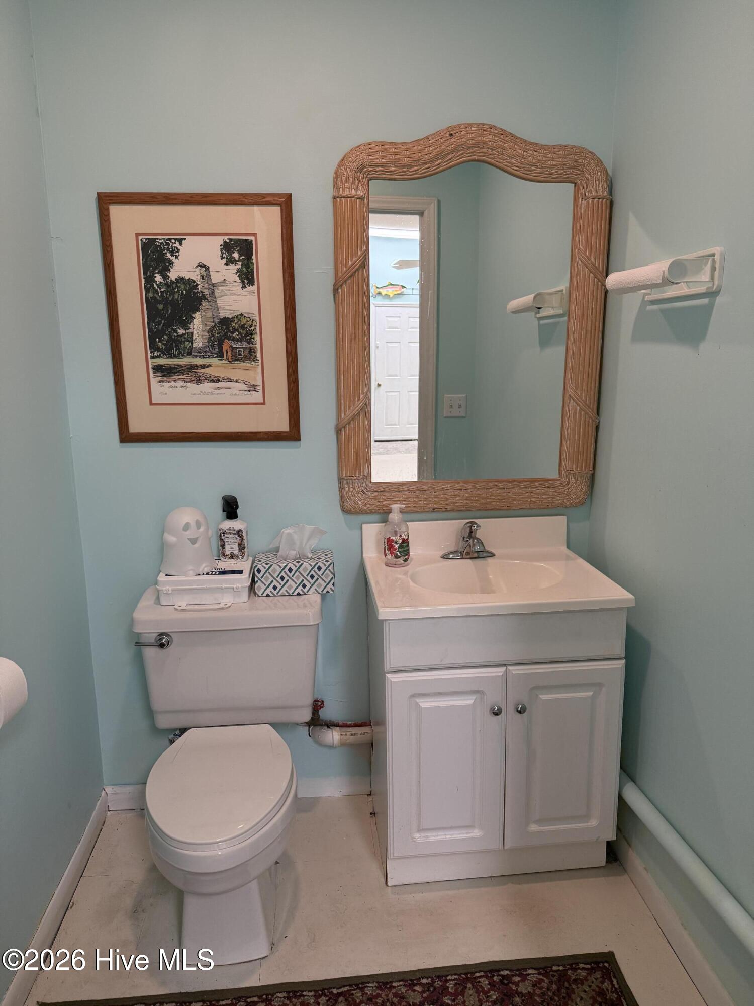 6606 Beach Drive Sw D Property Photo 9