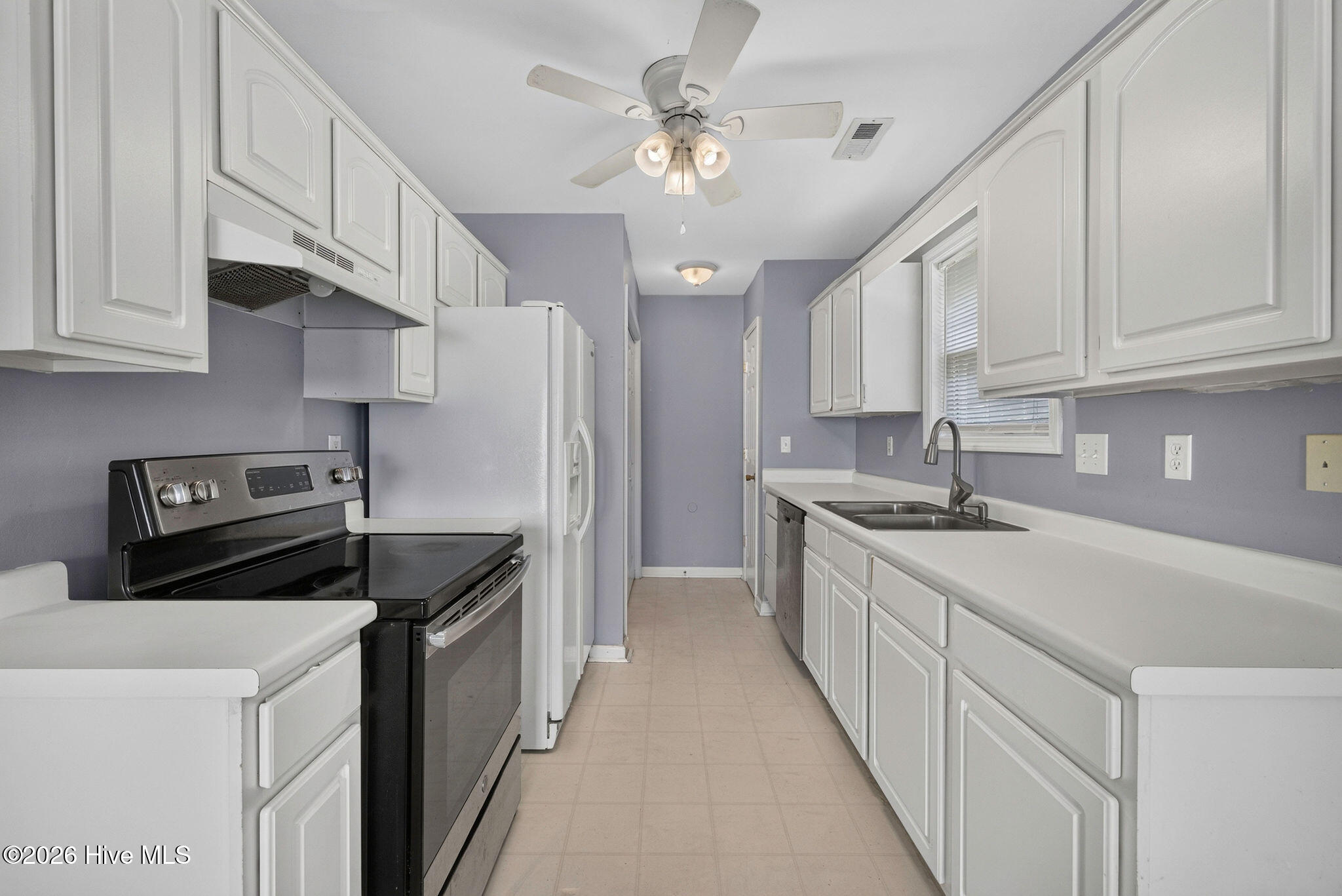 102 Tealbriar Street Property Photo 16