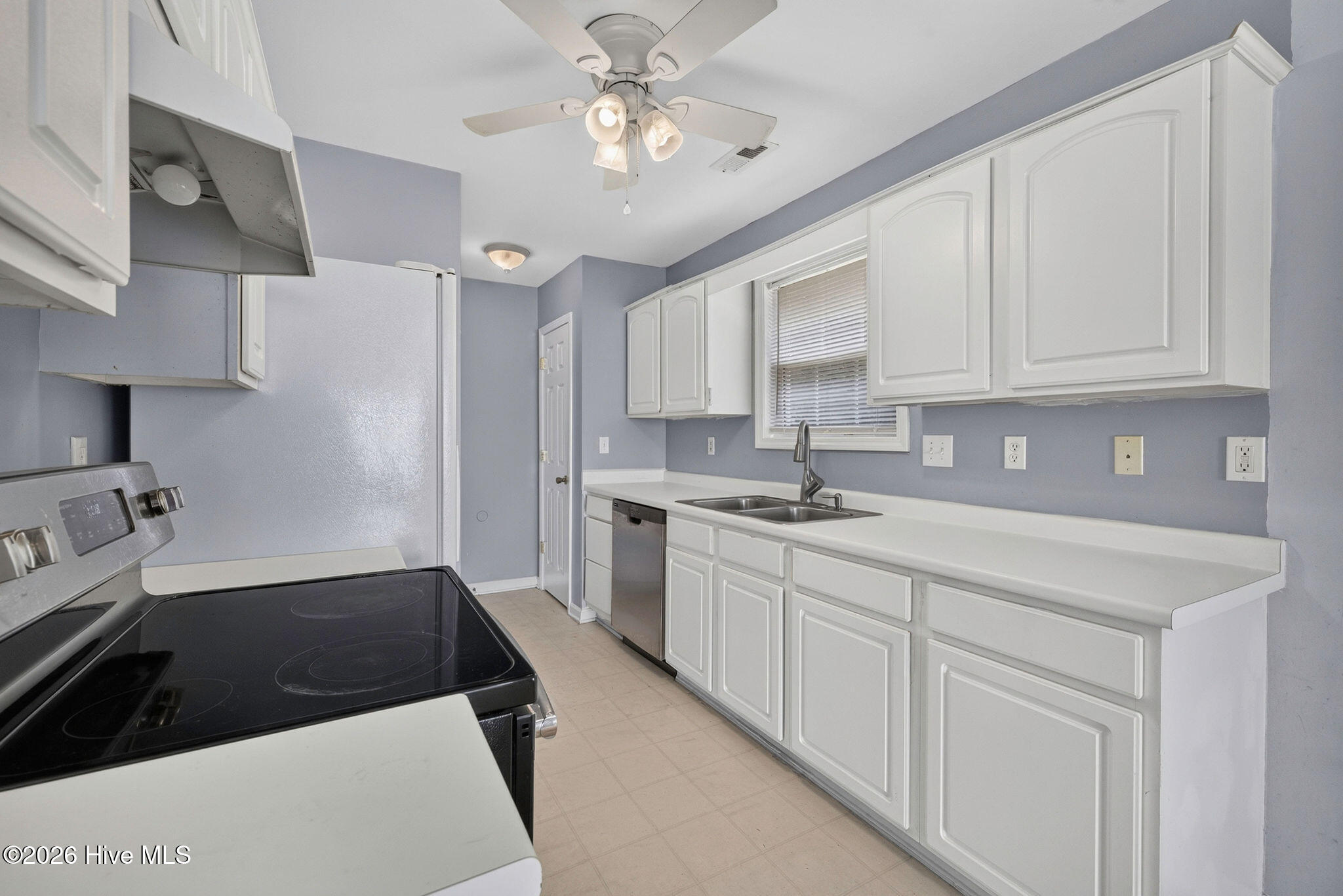 102 Tealbriar Street Property Photo 18