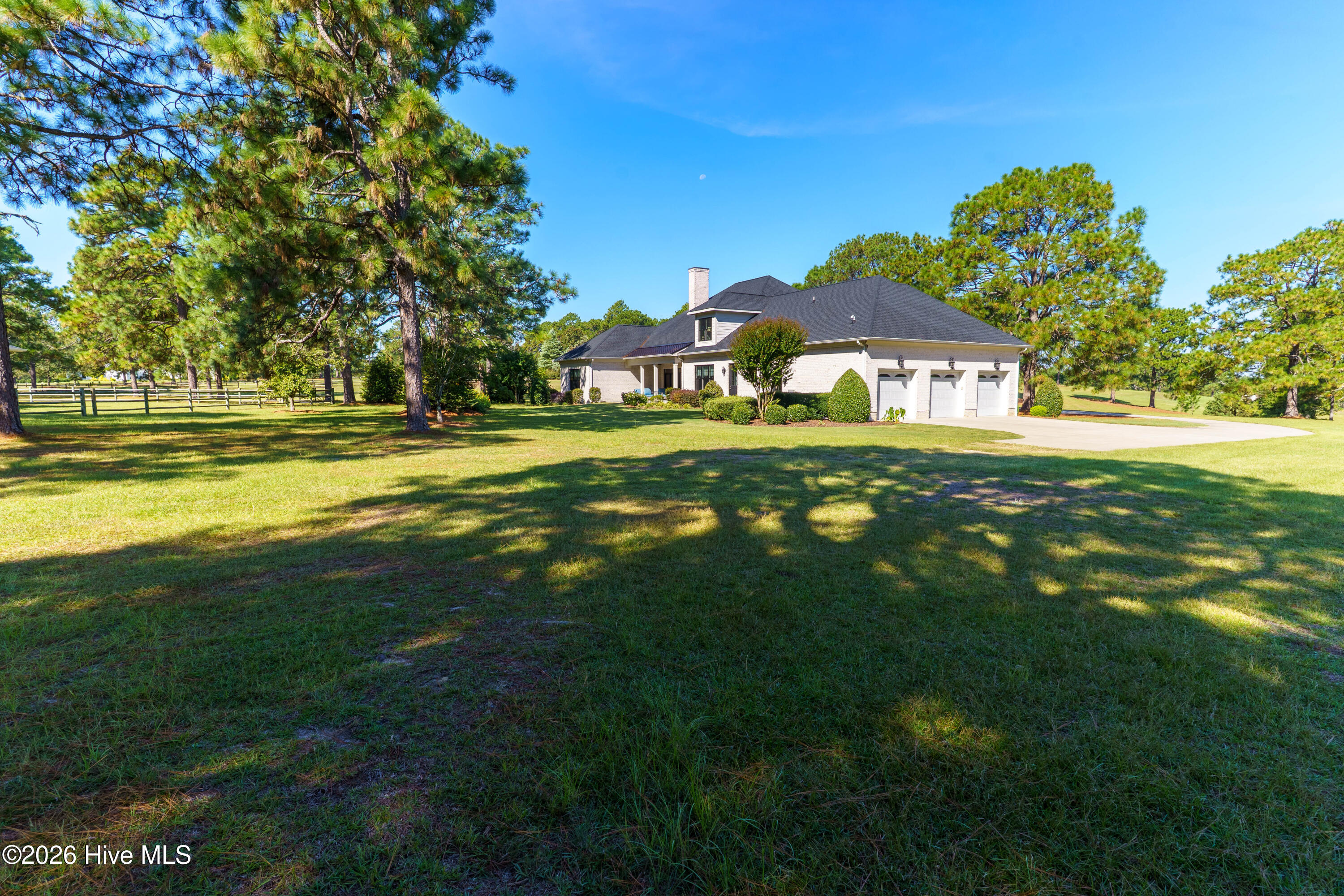 141 Pine Barrens Court Property Photo 3
