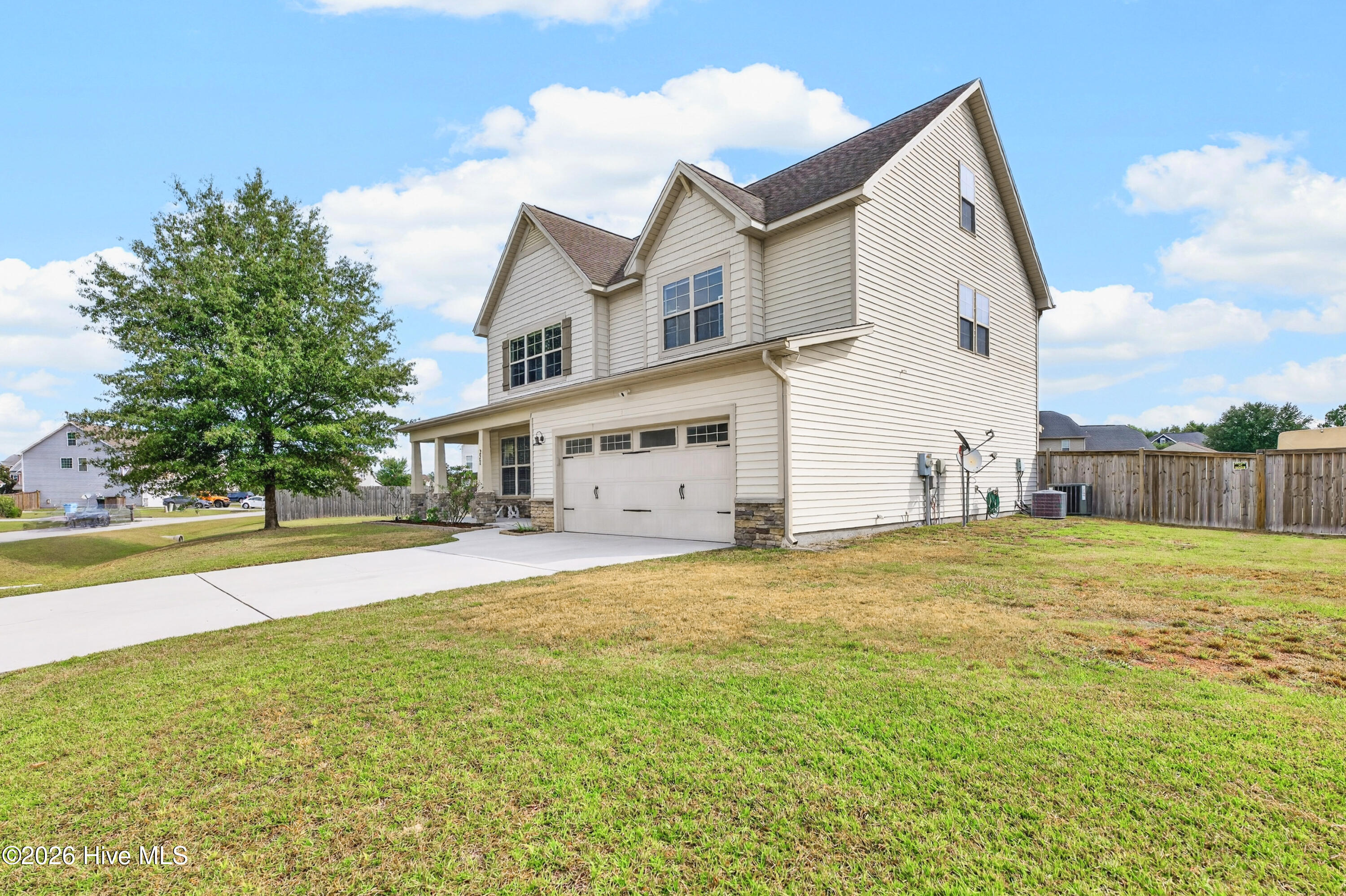 221 River Winding Road Property Photo 3
