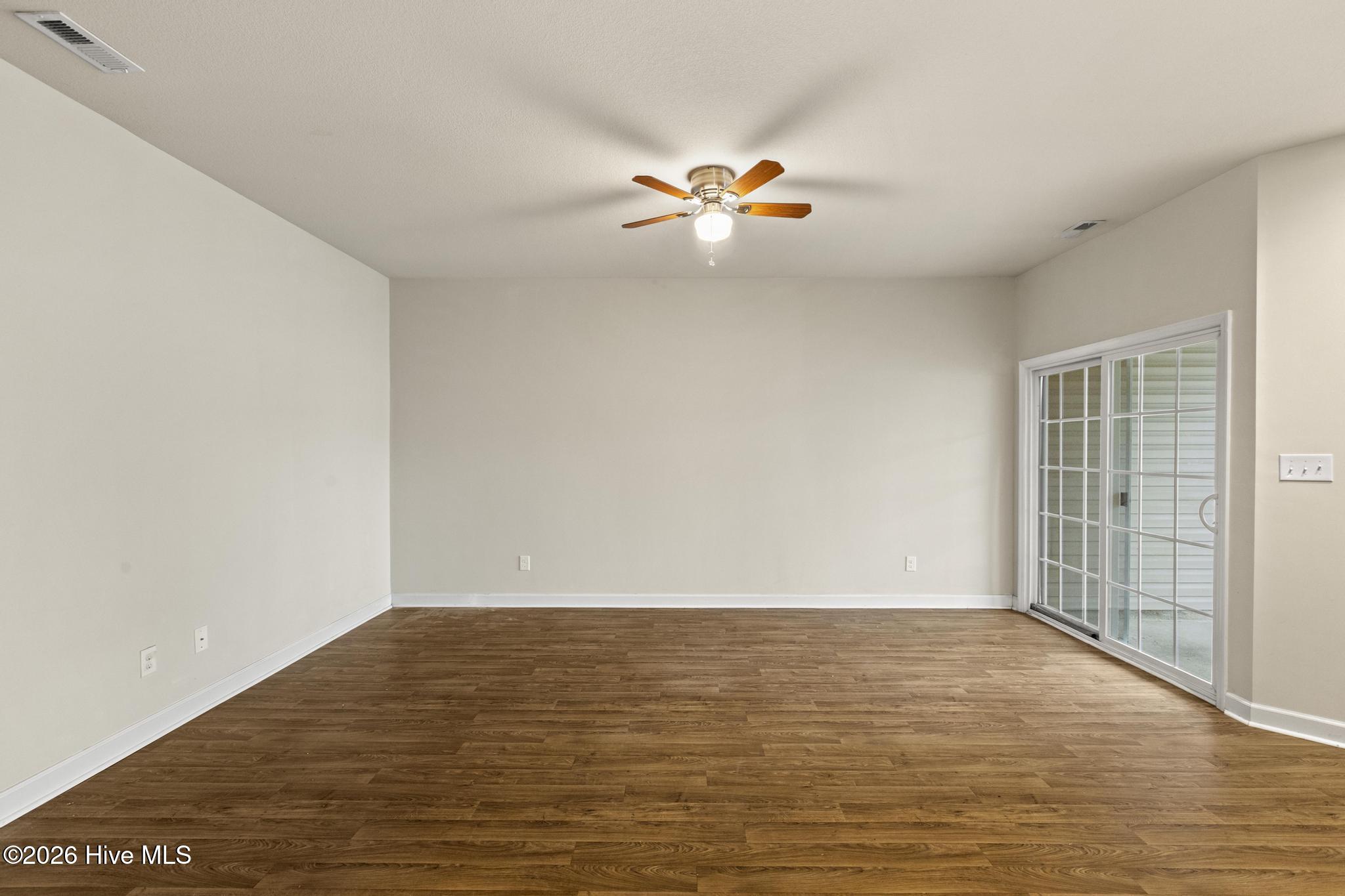 502 Caldwell Loop Property Photo 7