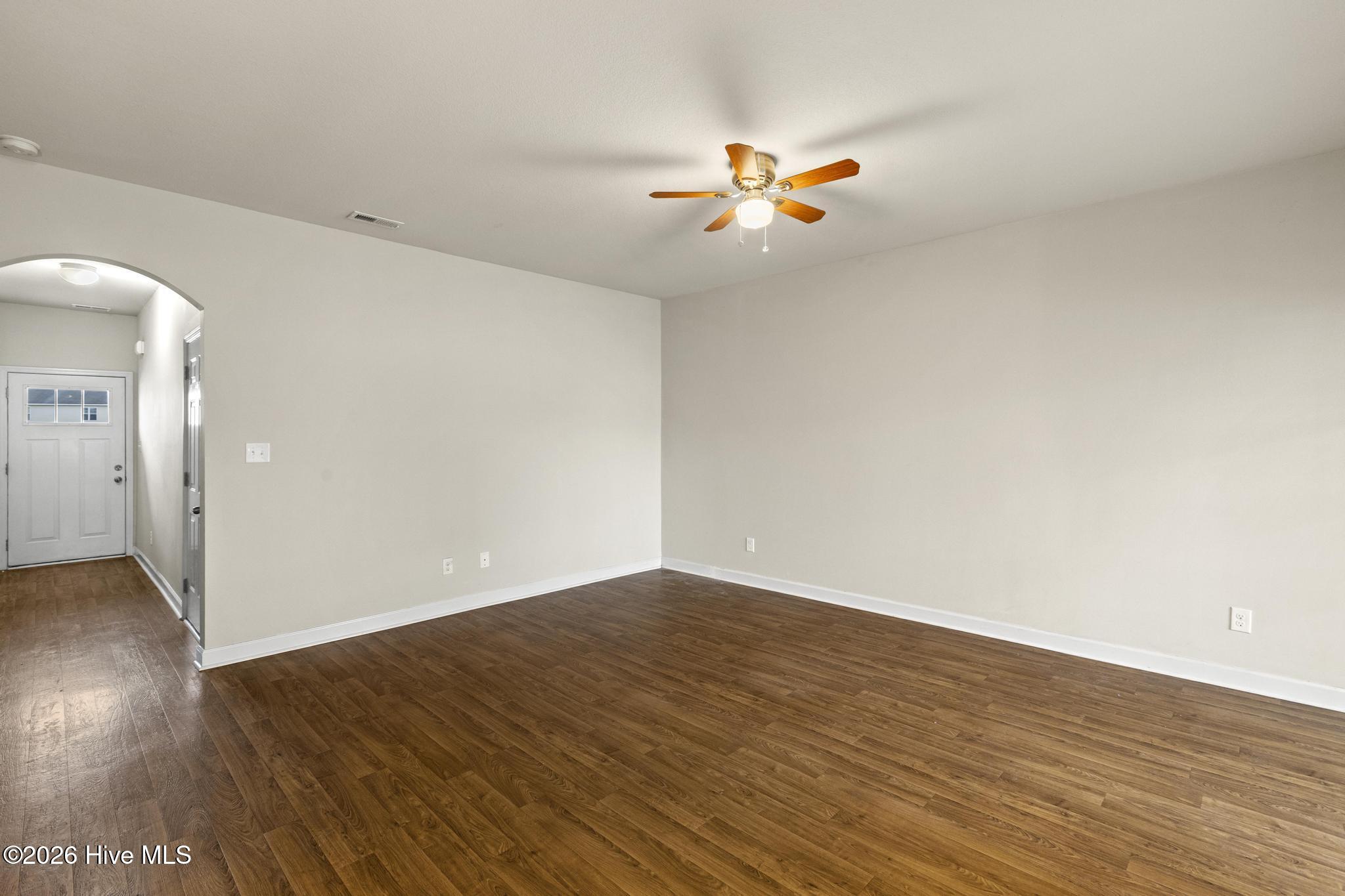 502 Caldwell Loop Property Photo 8