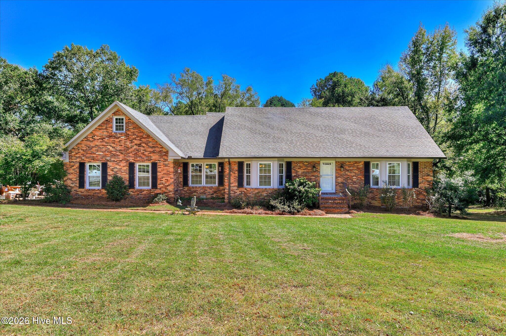 2583 Scotts Ferry Road Property Photo 1