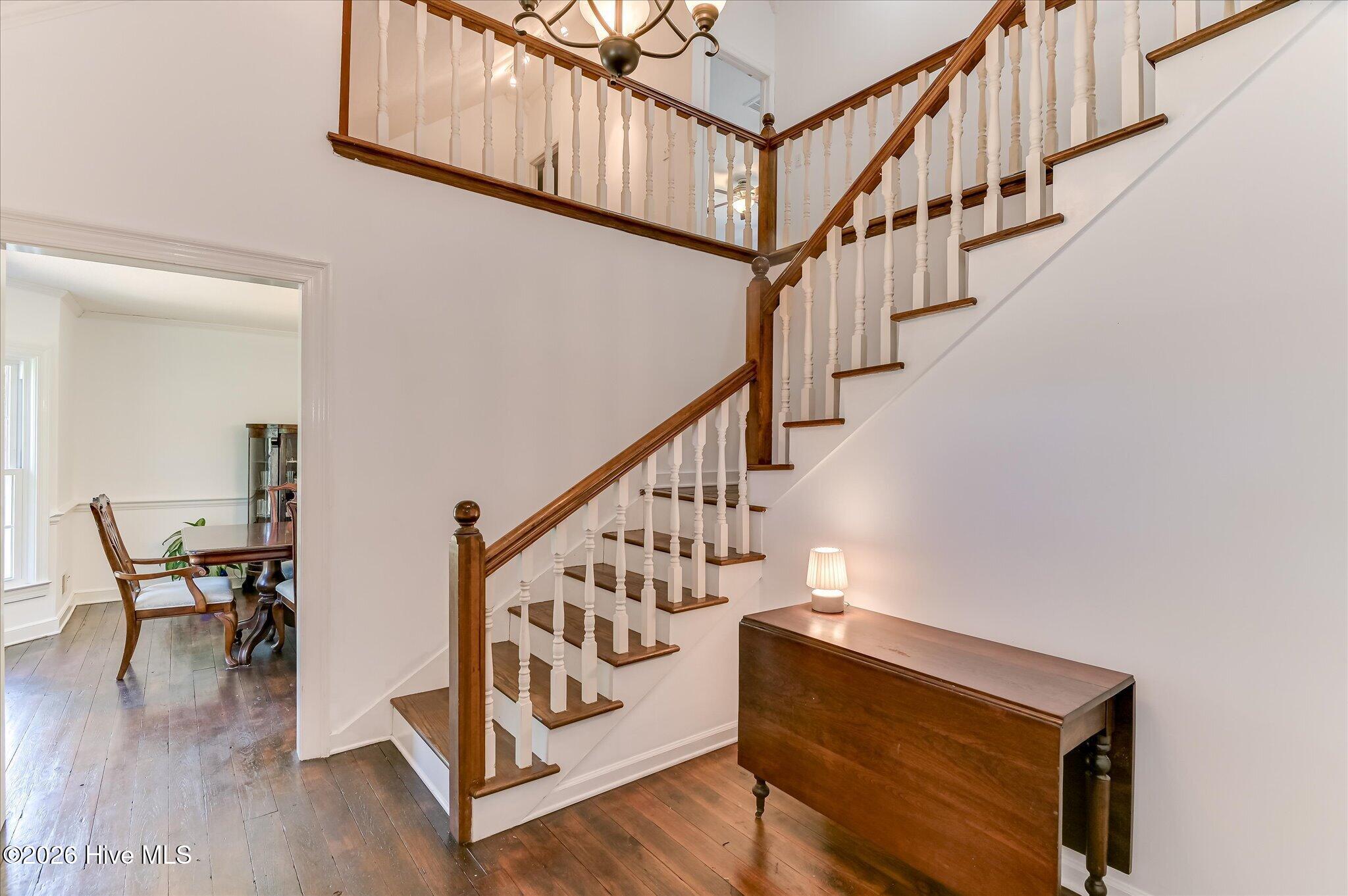 2583 Scotts Ferry Road Property Photo 4