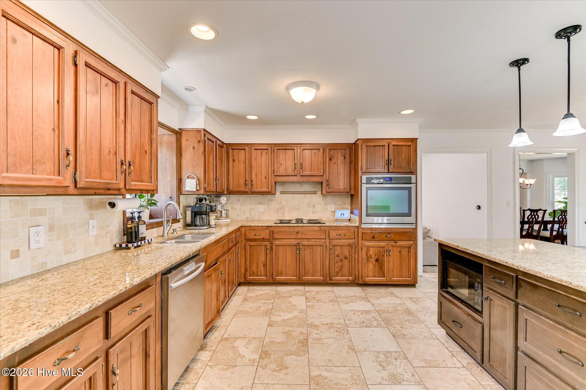 2583 Scotts Ferry Road Property Photo 9