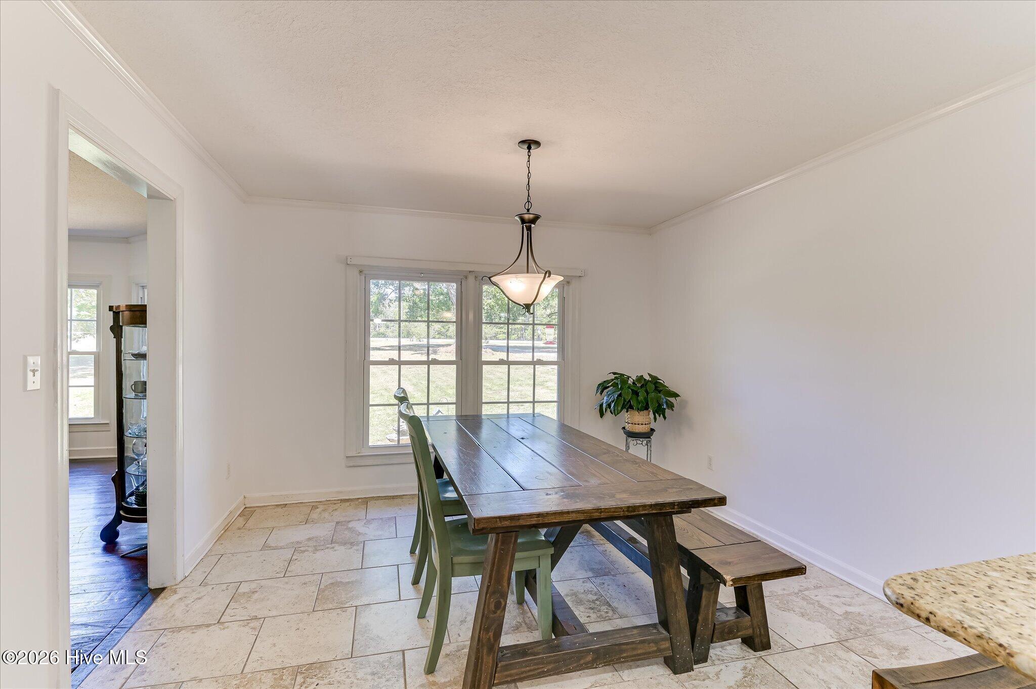 2583 Scotts Ferry Road Property Photo 13