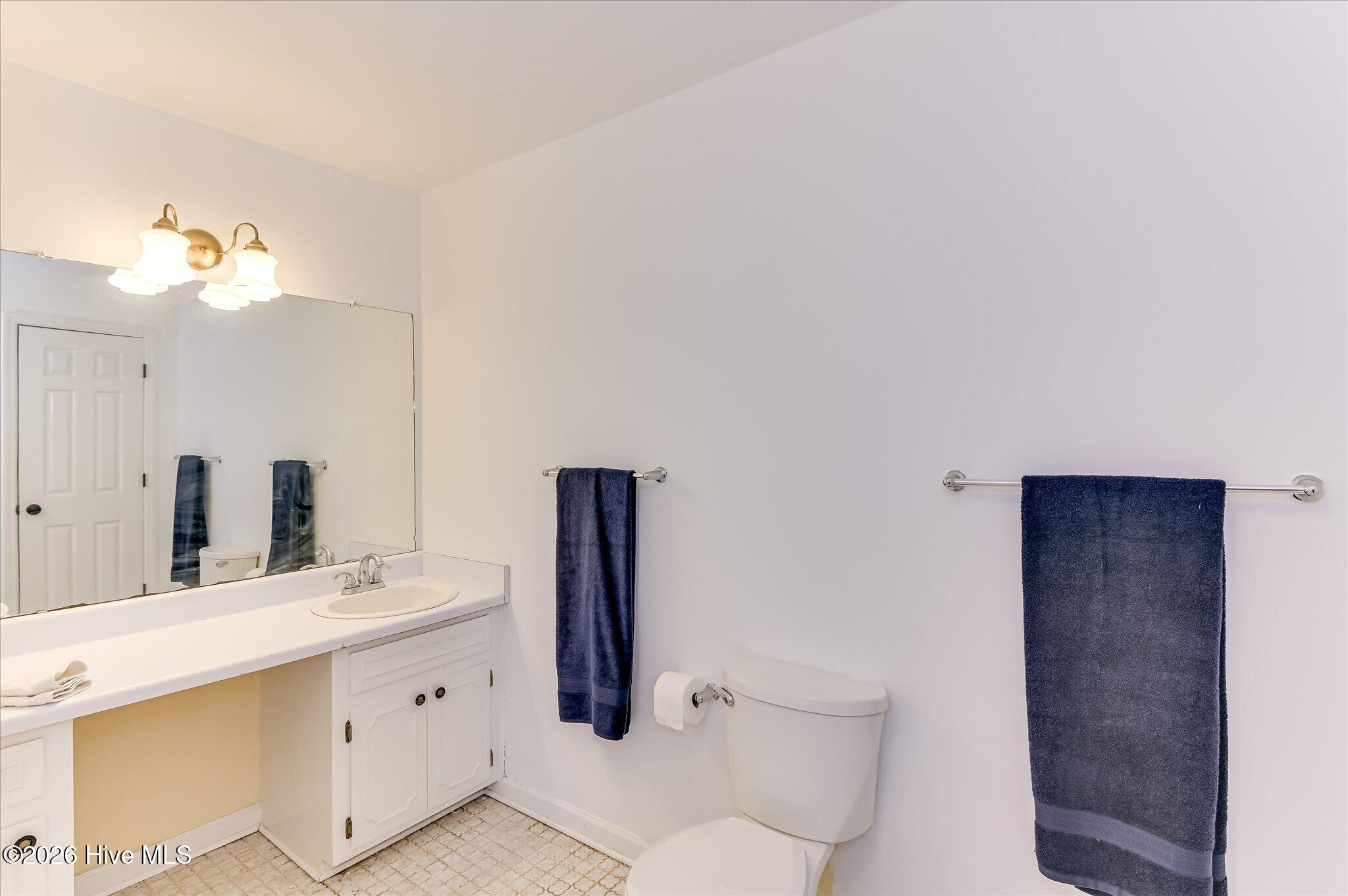 2583 Scotts Ferry Road Property Photo 21