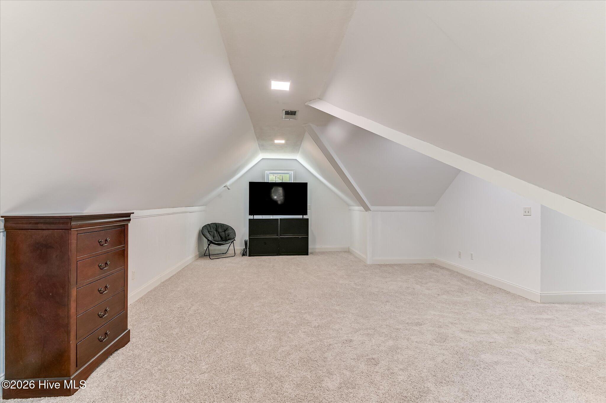 2583 Scotts Ferry Road Property Photo 27