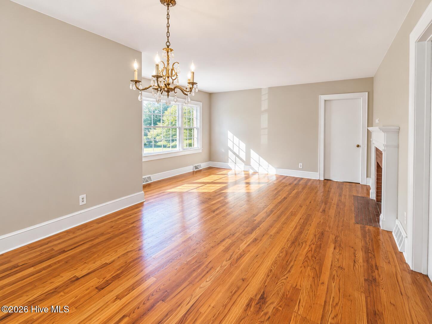 2411 Slay Drive Property Photo 7