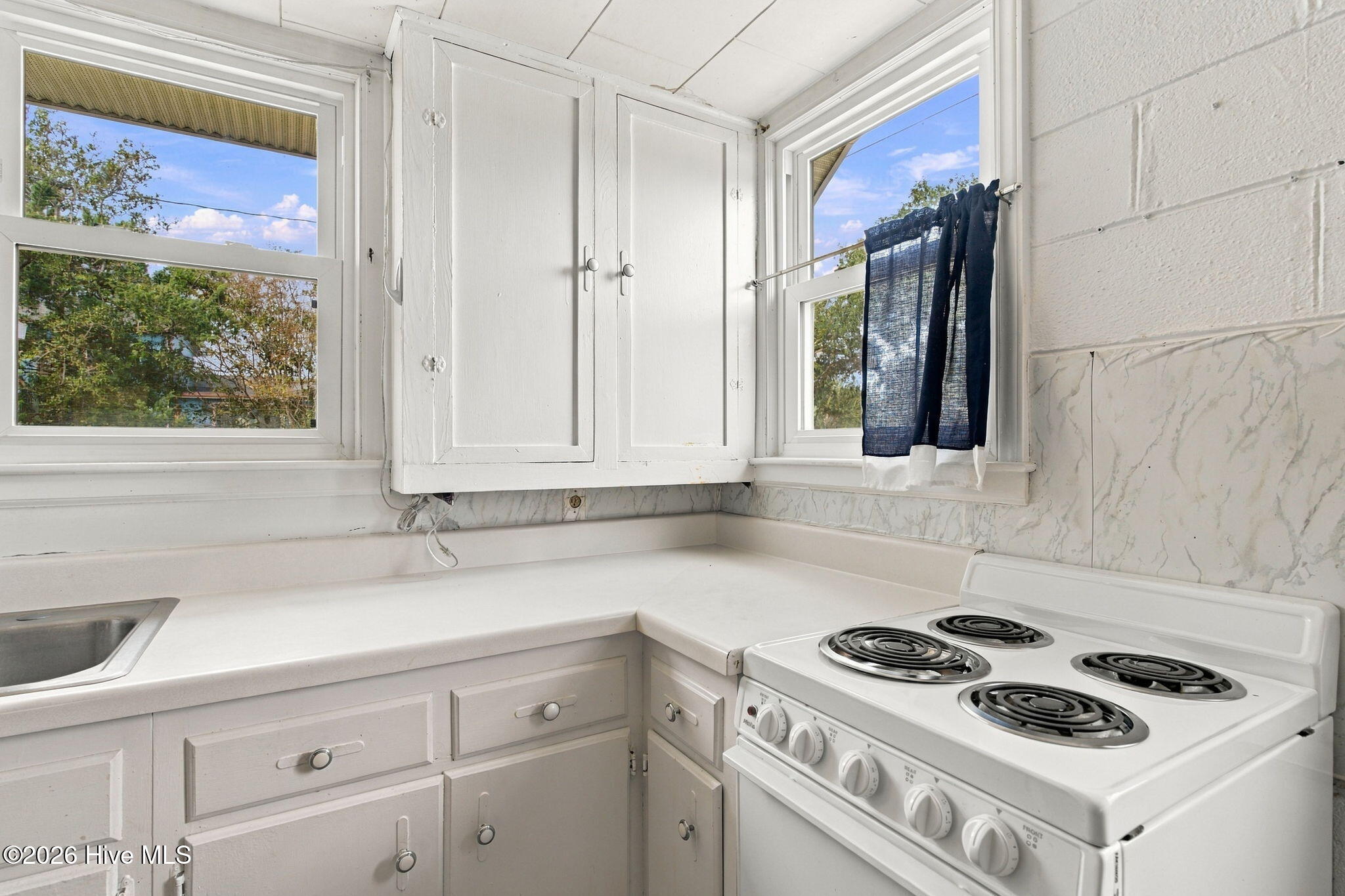 202 S Fourth Avenue Property Photo 15