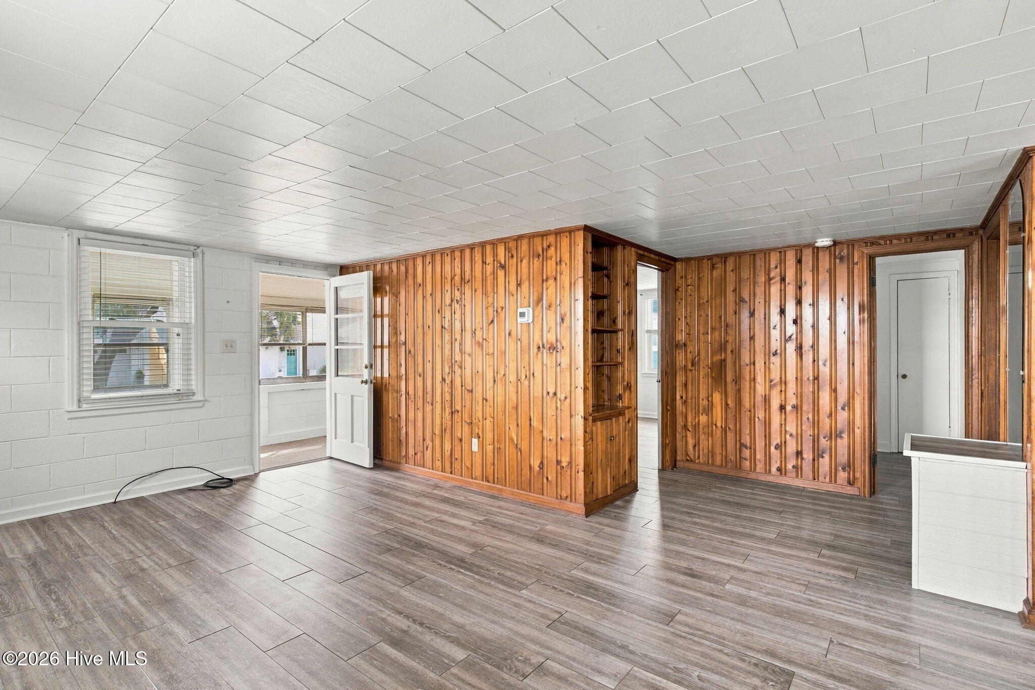 202 S Fourth Avenue Property Photo 18