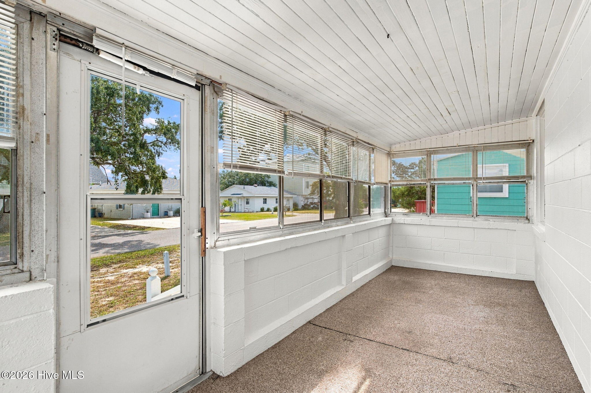 202 S Fourth Avenue Property Photo 25