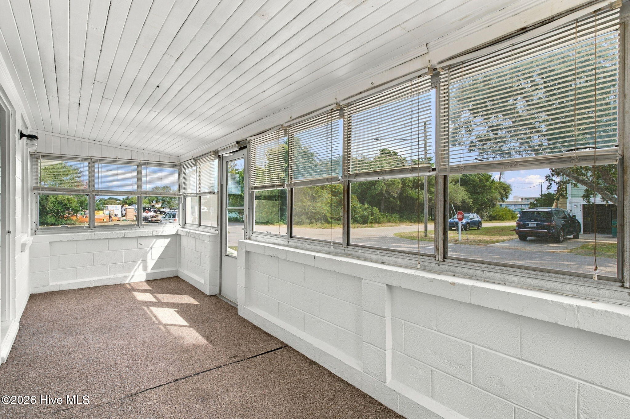202 S Fourth Avenue Property Photo 27