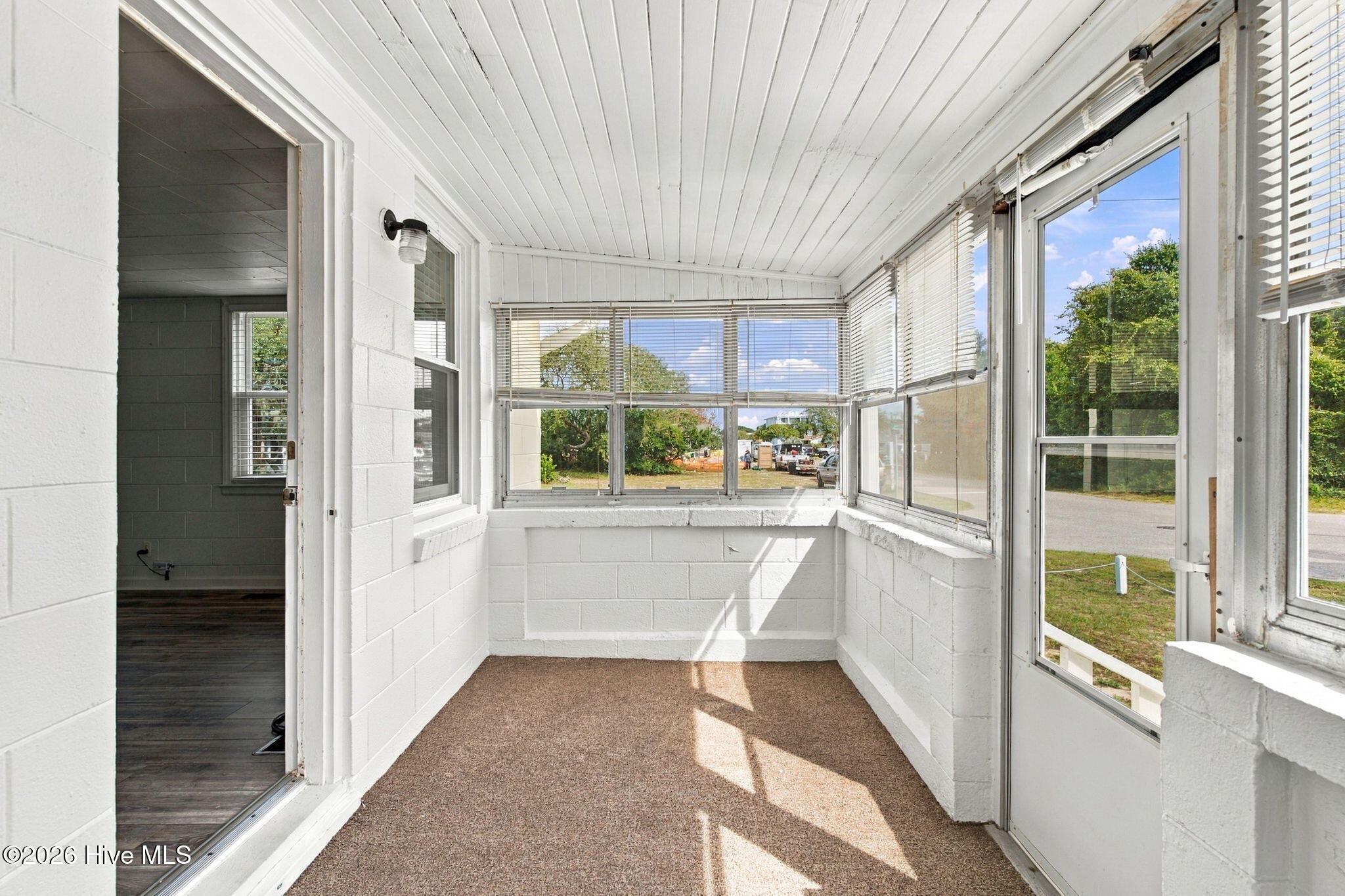 202 S Fourth Avenue Property Photo 29