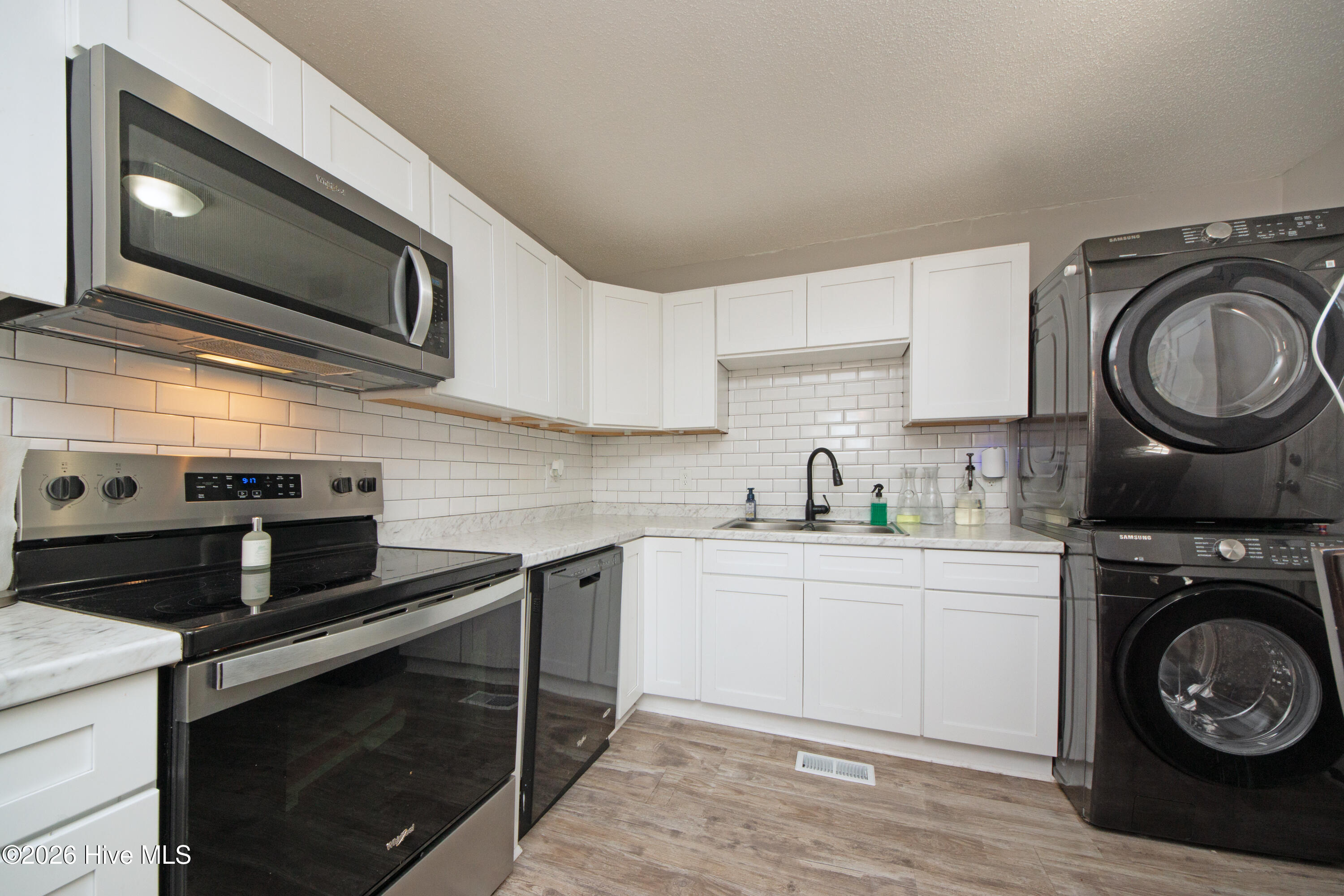 7 Cole Drive Property Photo 24