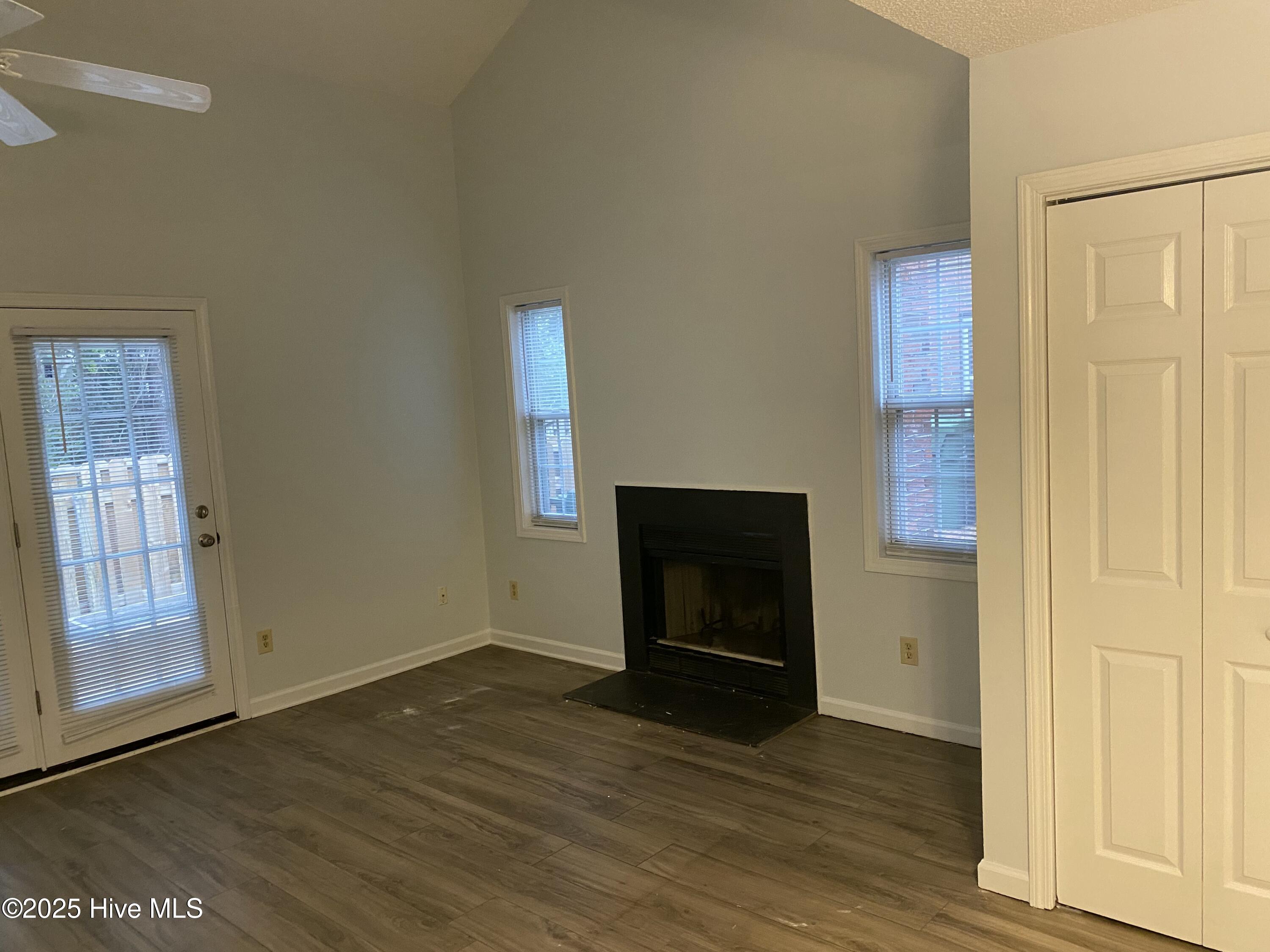 5142 Lamppost Circle Property Photo 15